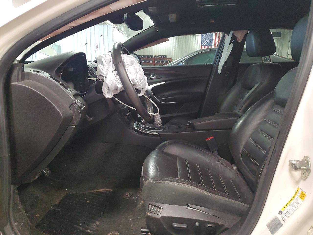 2014 Buick Regal Gs Cream vin: 2G4GU5GX2E9208408