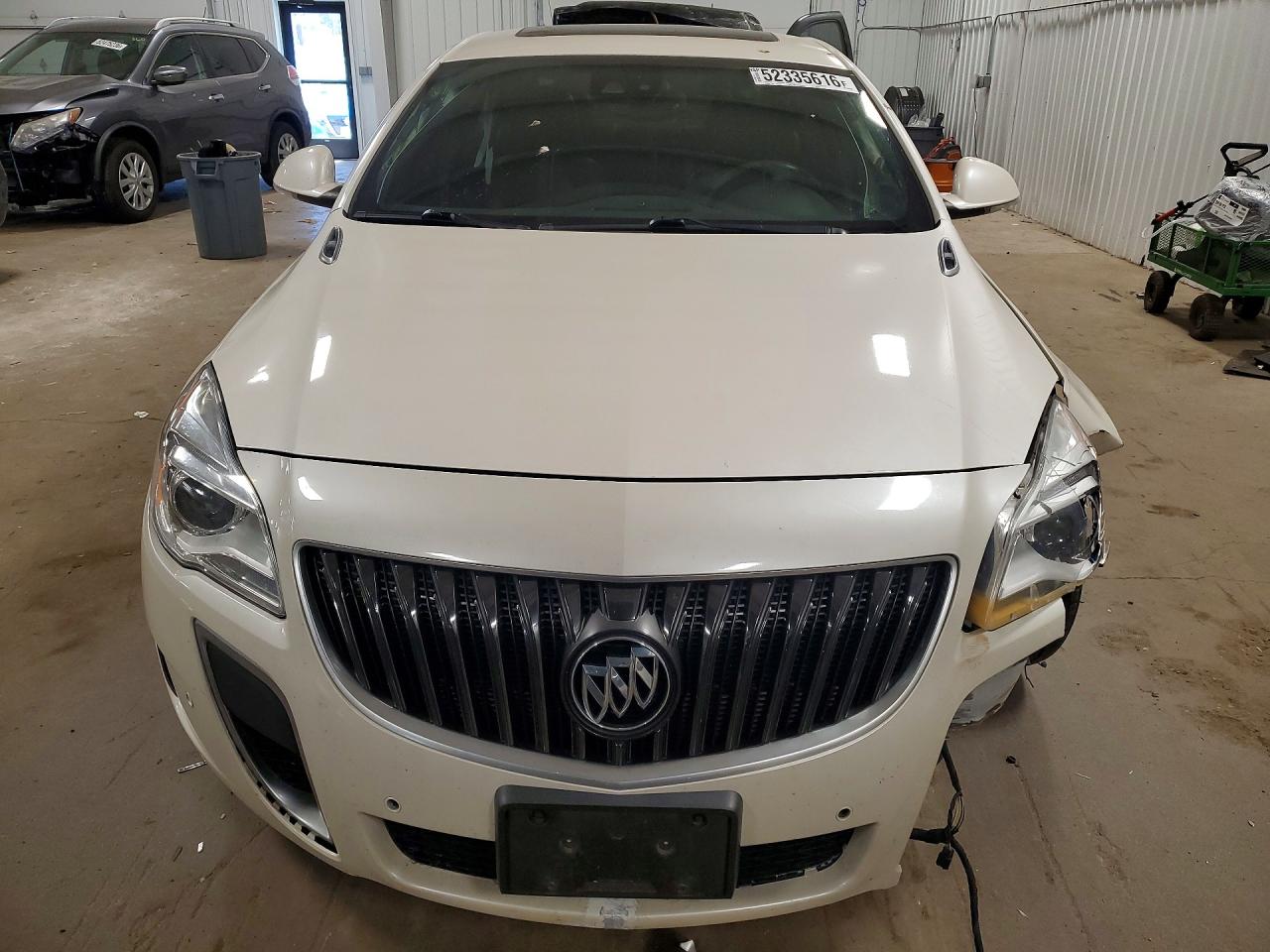 2014 Buick Regal Gs Cream vin: 2G4GU5GX2E9208408