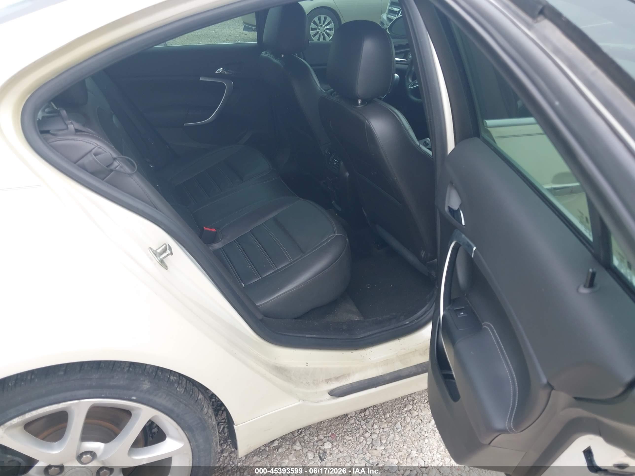 2014 Buick Regal Gs White vin: 2G4GU5GXXE9302830