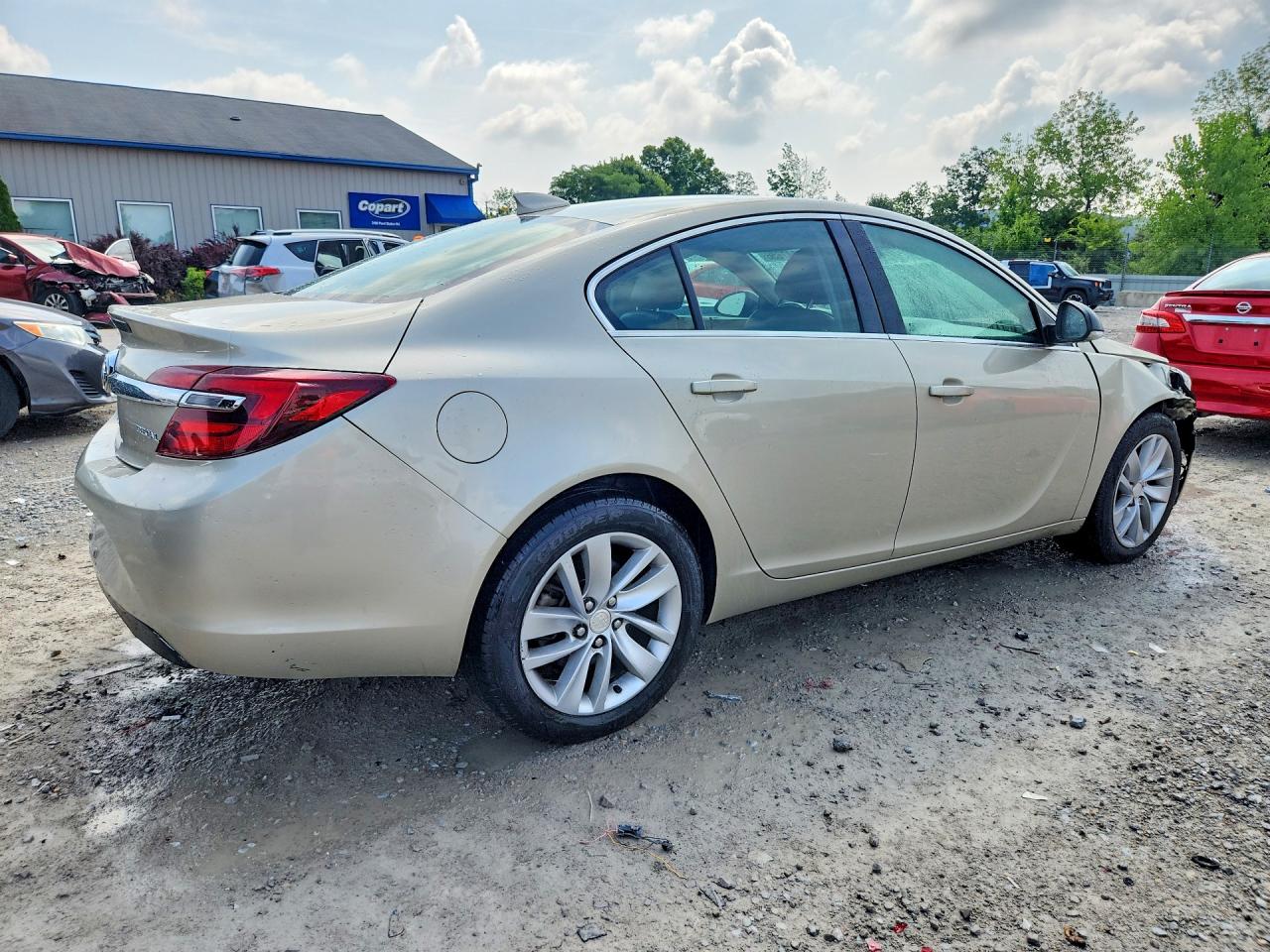 2015 Buick Regal Beige vin: 2G4GV5EK2F9128659