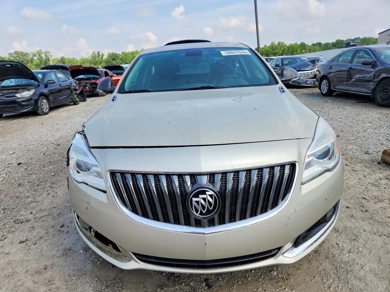 2015 Buick Regal Beige vin: 2G4GV5EK2F9128659
