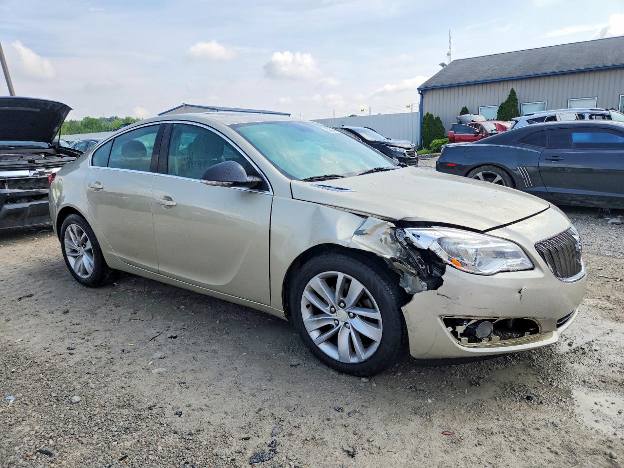 2015 Buick Regal Beige vin: 2G4GV5EK2F9128659