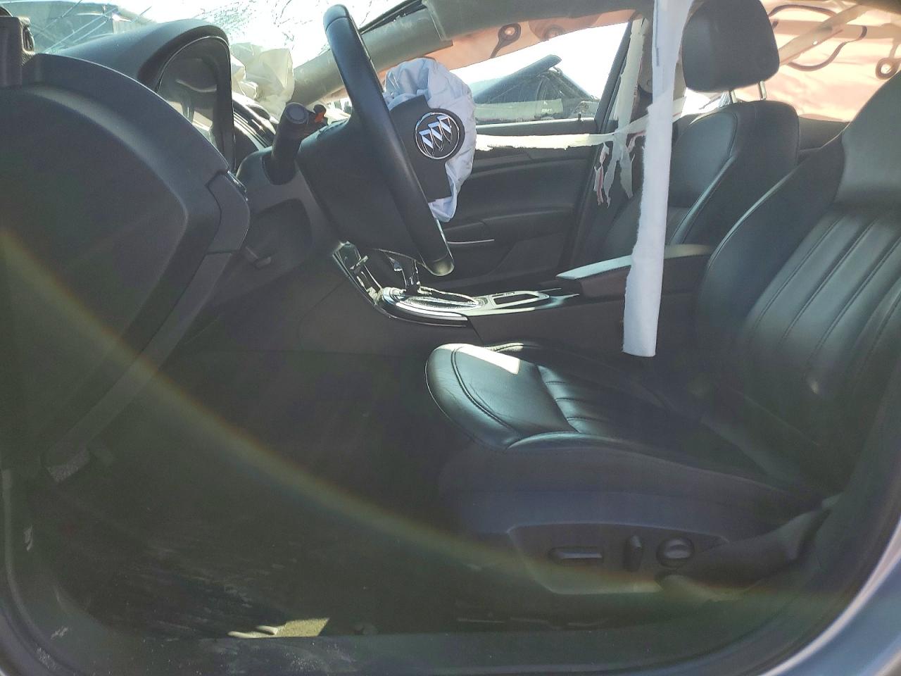 2015 Buick Regal Silver vin: 2G4GV5EK8F9196836