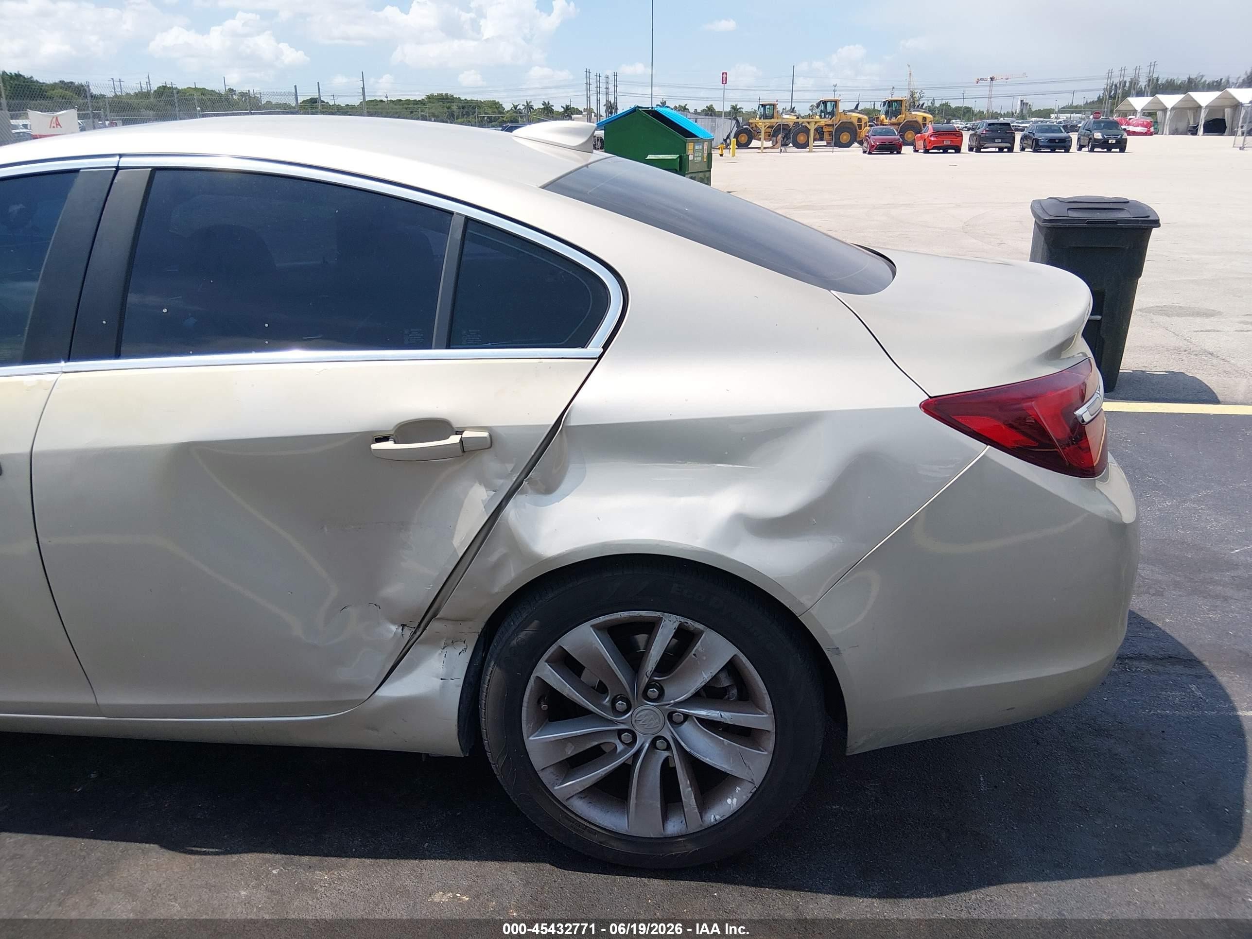 2015 Buick Regal 1fl Gray vin: 2G4GV5EK8F9200285