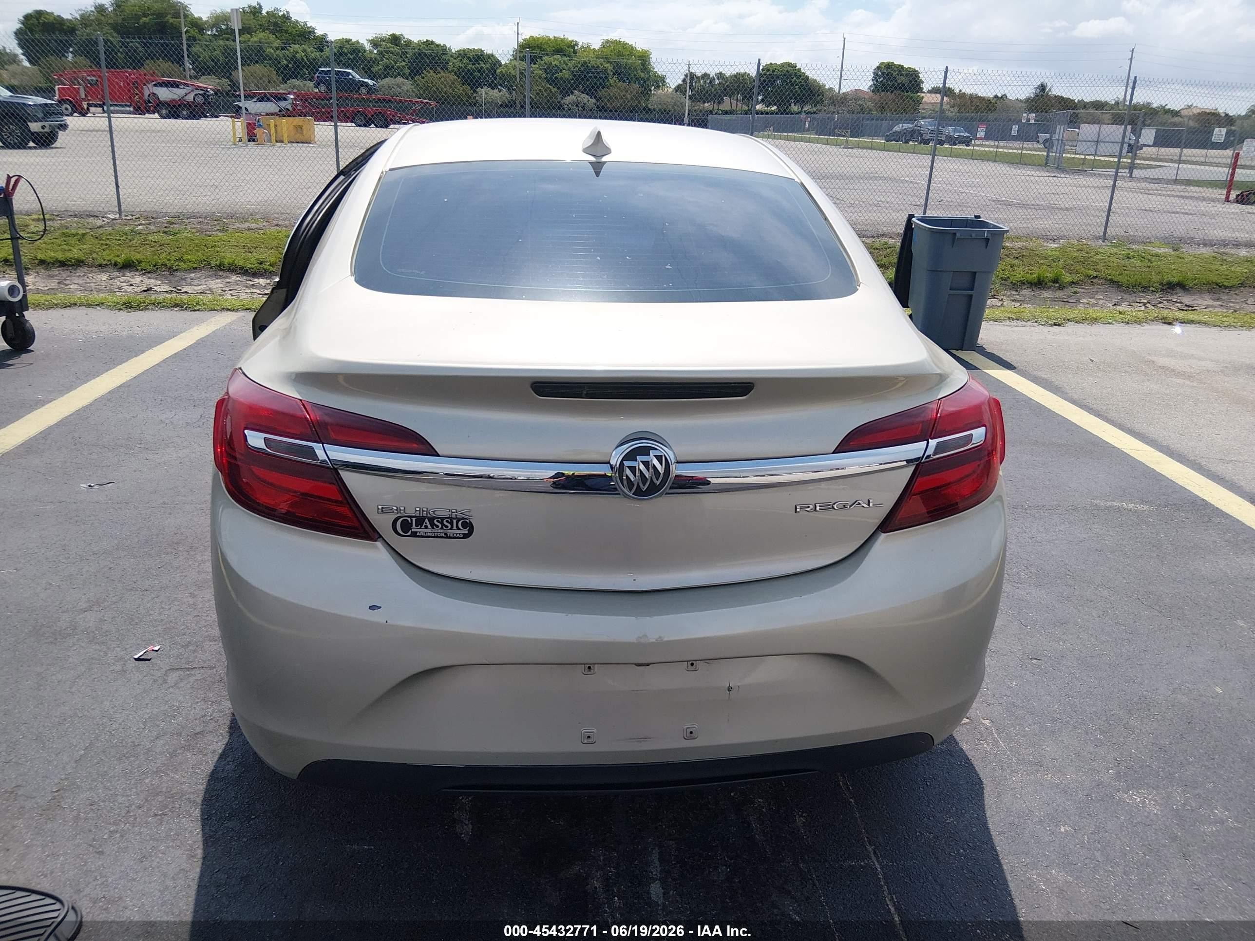 2015 Buick Regal 1fl Gray vin: 2G4GV5EK8F9200285