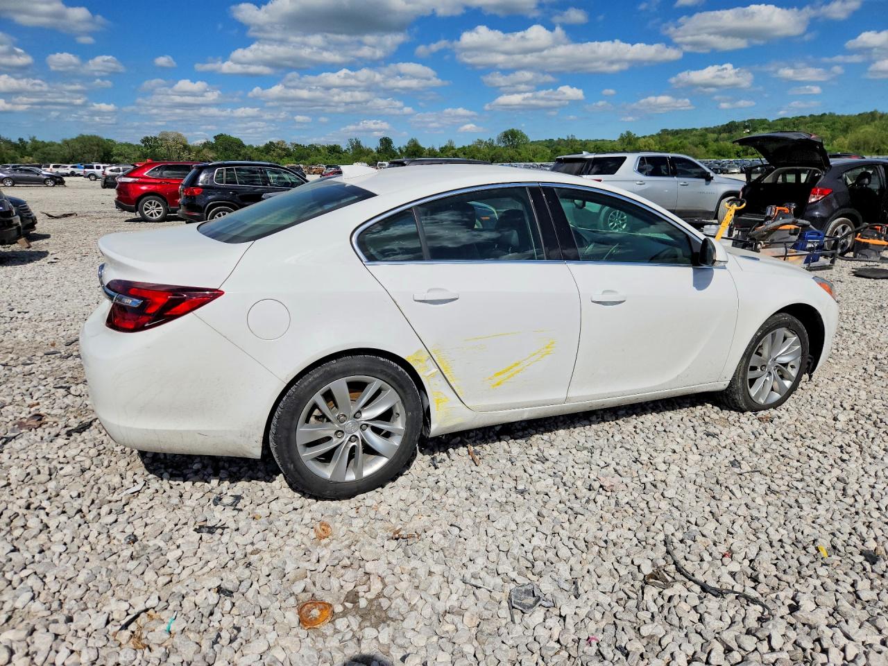 2015 Buick Regal White vin: 2G4GV5EK9F9173484