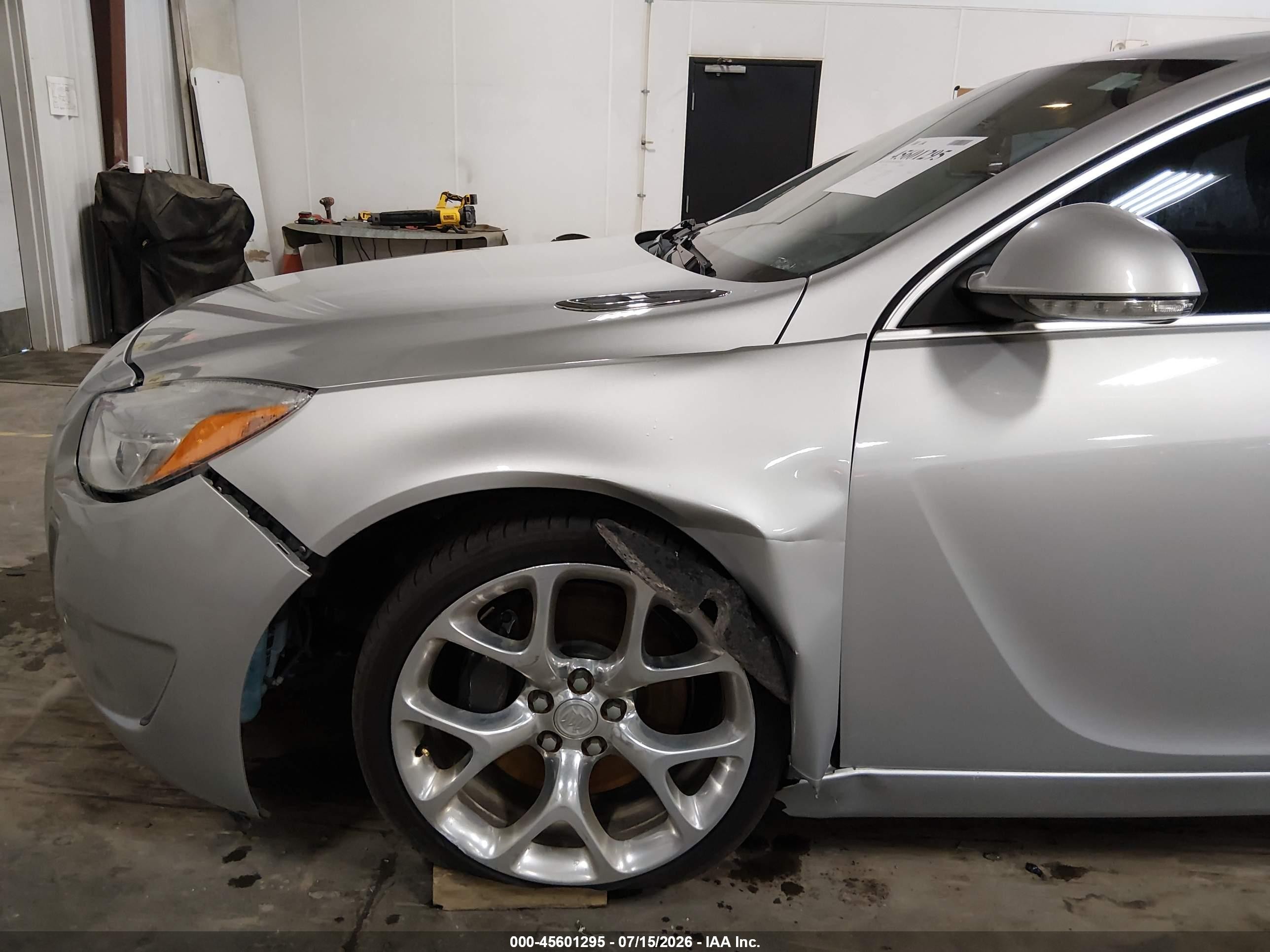 2013 Buick Regal Gs Silver vin: 2G4GV5GV2D9197906