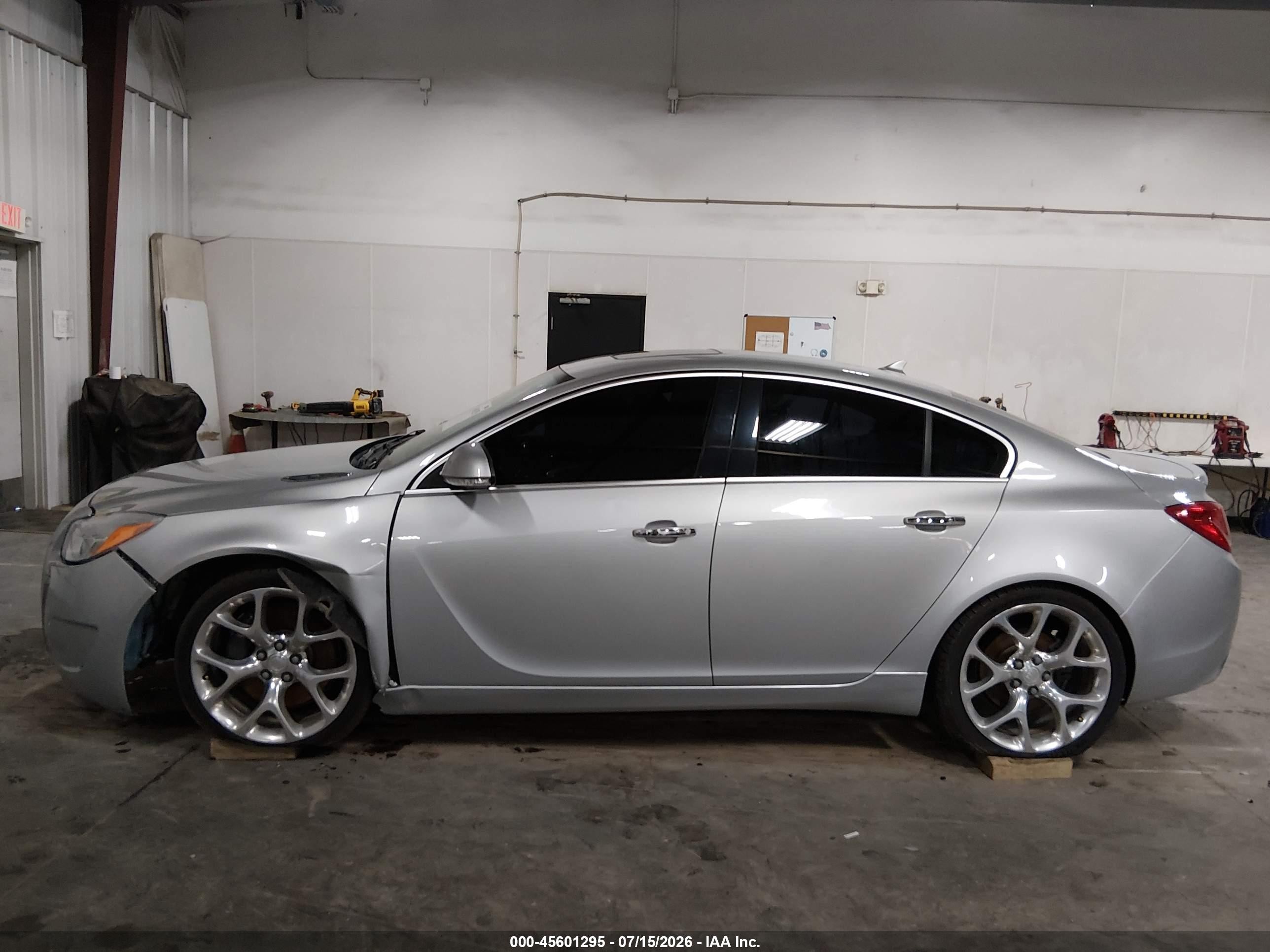2013 Buick Regal Gs Silver vin: 2G4GV5GV2D9197906