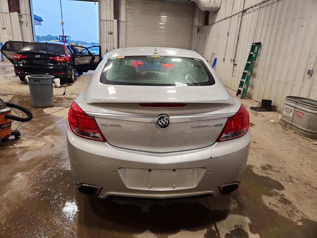 2012 Buick Regal Gs Silver vin: 2G4GV5GV5C9146026