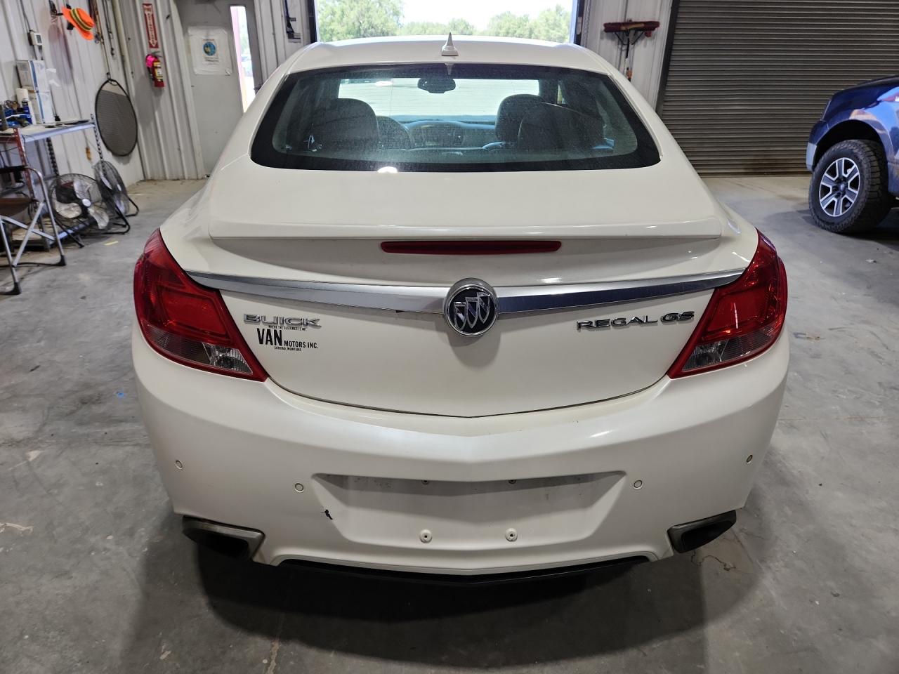 2012 Buick Regal Gs White vin: 2G4GV5GV6C9193534 Damage: Rear Bumper, Dent(S) W/ Paint Dmg, 3 To 4 Inches