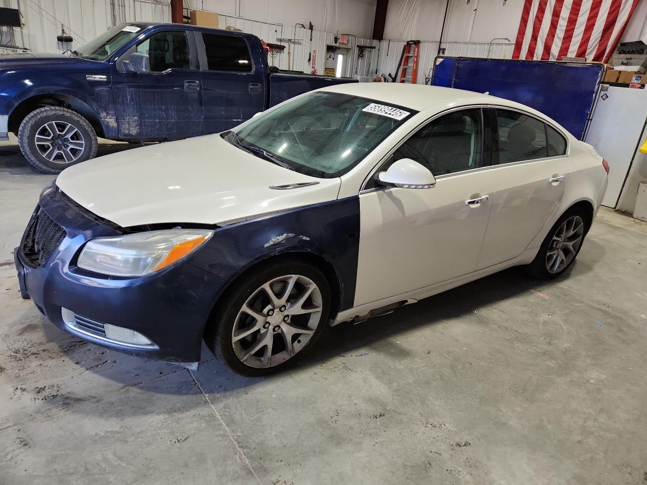 2012 Buick Regal Gs White vin: 2G4GV5GV6C9193534 Damage: Left Front Fender, Replaced, Substandard Repair