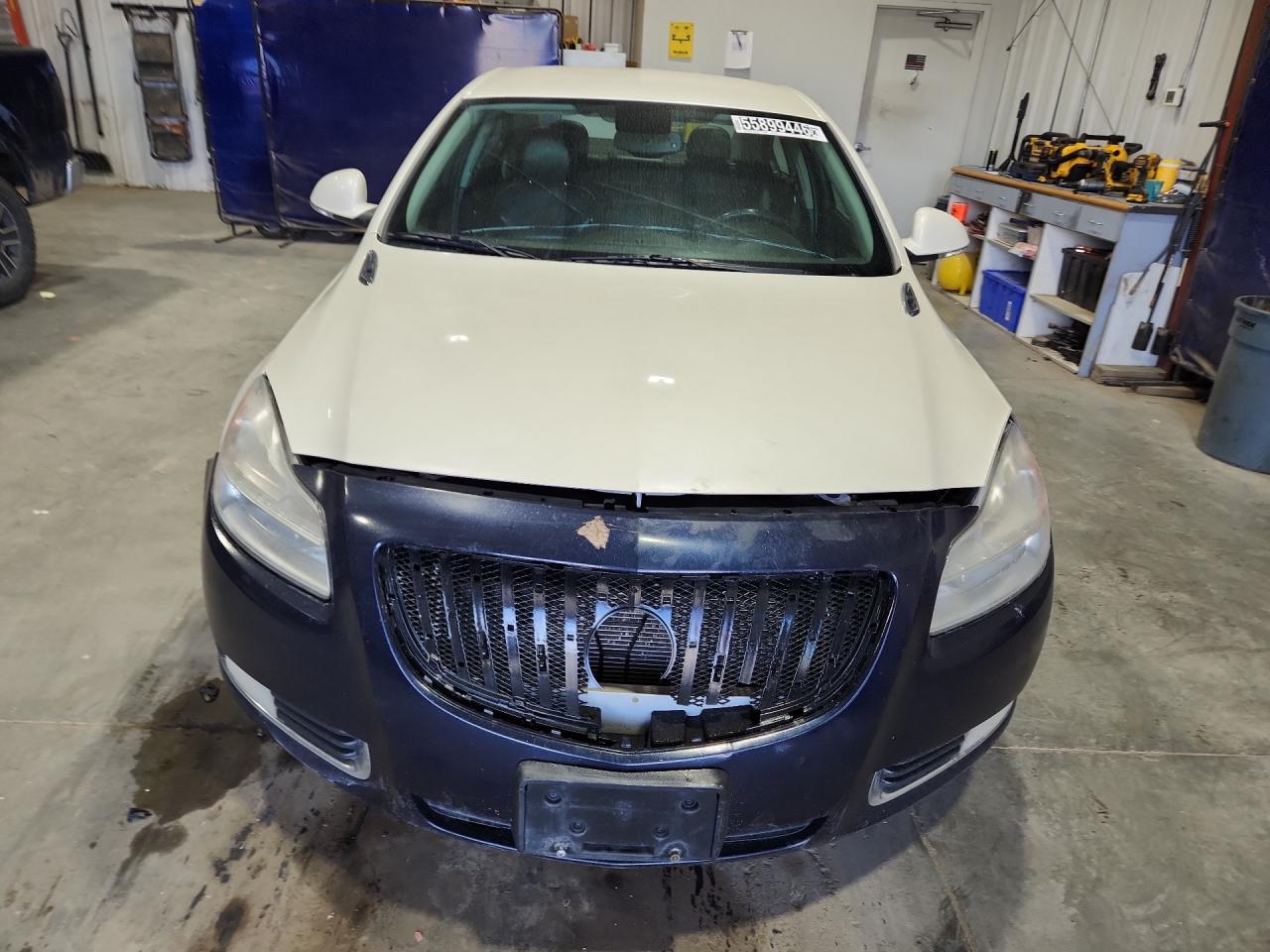 2012 Buick Regal Gs White vin: 2G4GV5GV6C9193534 Damage: Grille, Broken, Replacement Required