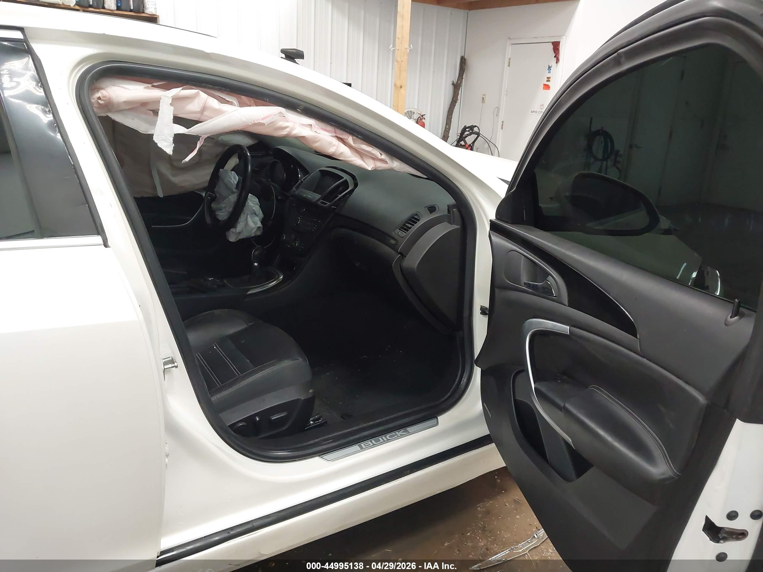 2012 Buick Regal Gs White vin: 2G4GV5GV8C9175875