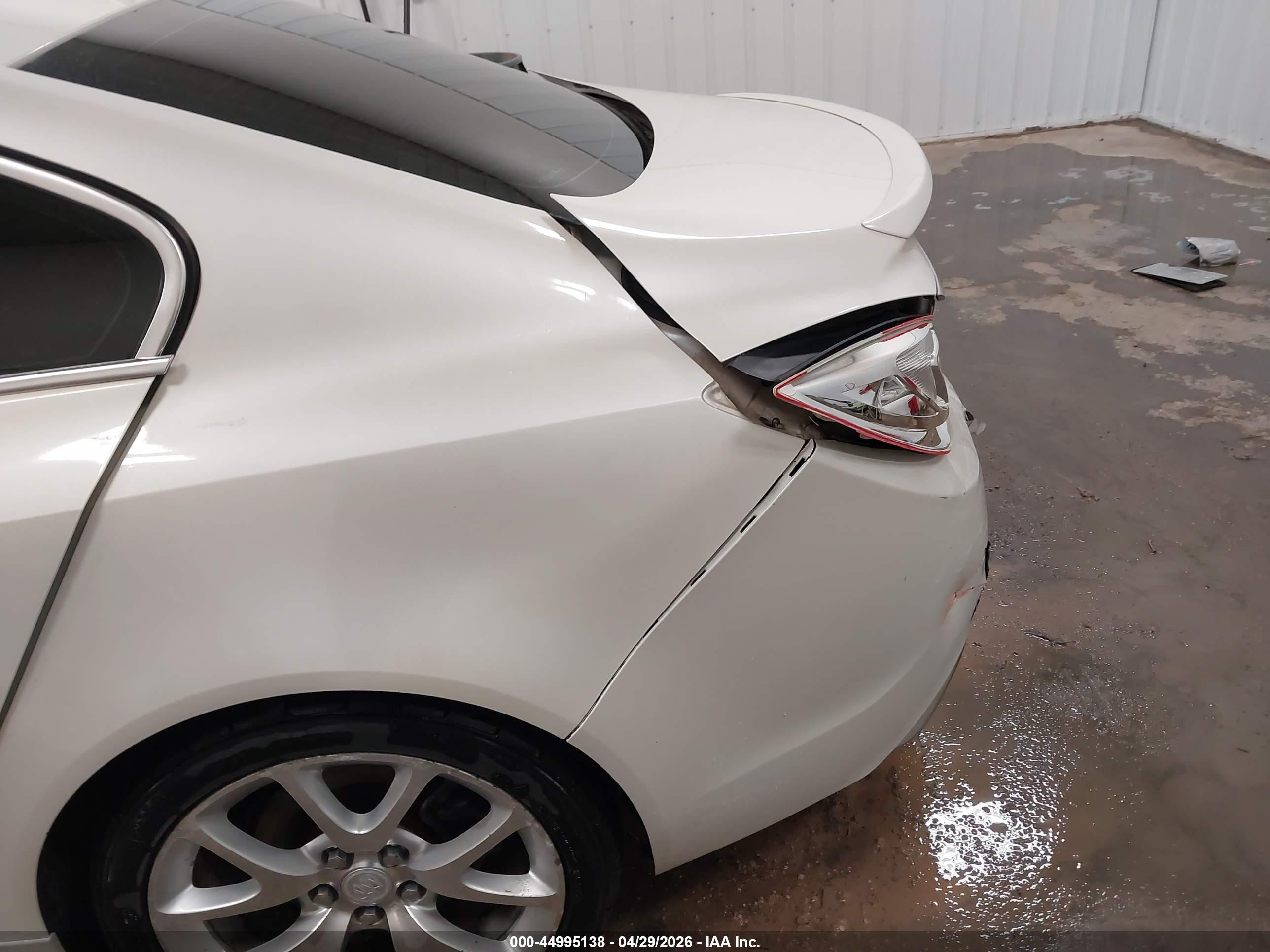 2012 Buick Regal Gs White vin: 2G4GV5GV8C9175875