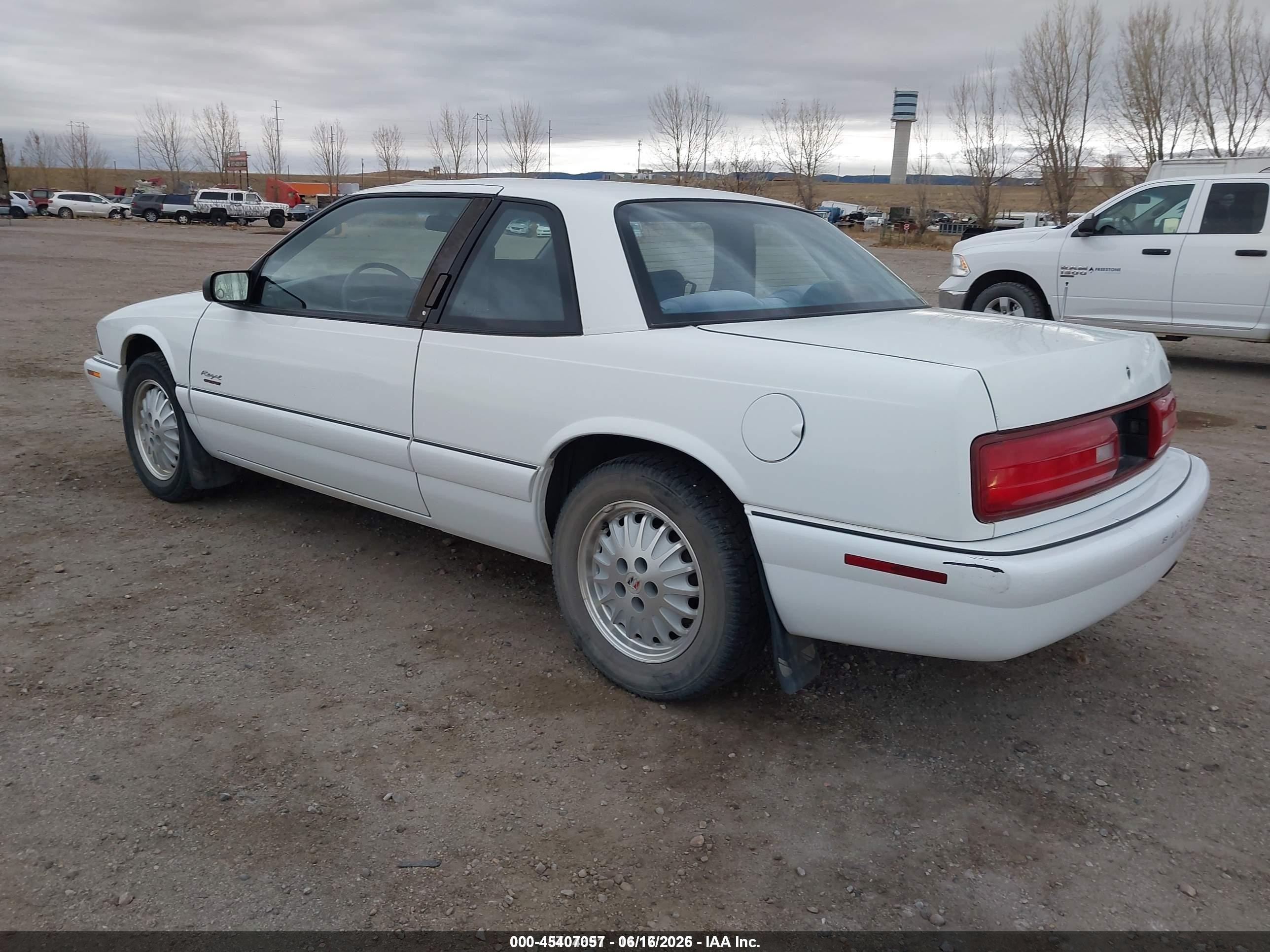 1995 Buick Regal Custom/gran Sport Белый vin: 2G4WB12L3S1501906