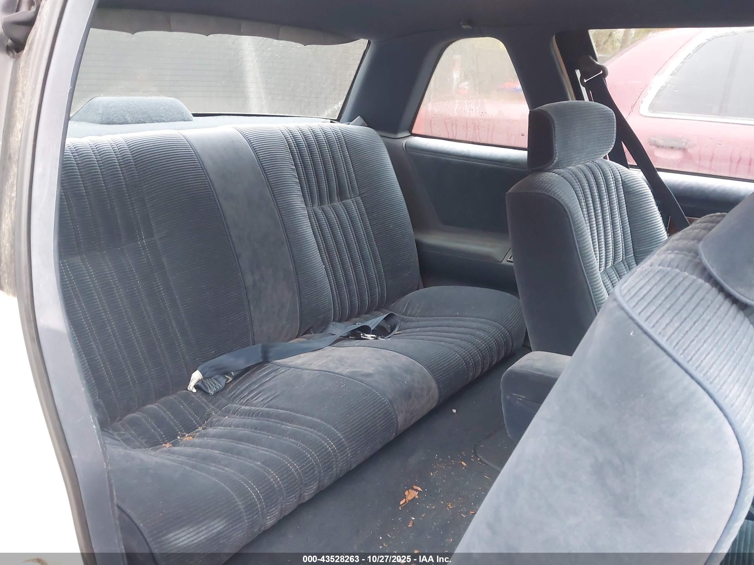 1992 Buick Regal Custom White vin: 2G4WB14T8N1478320