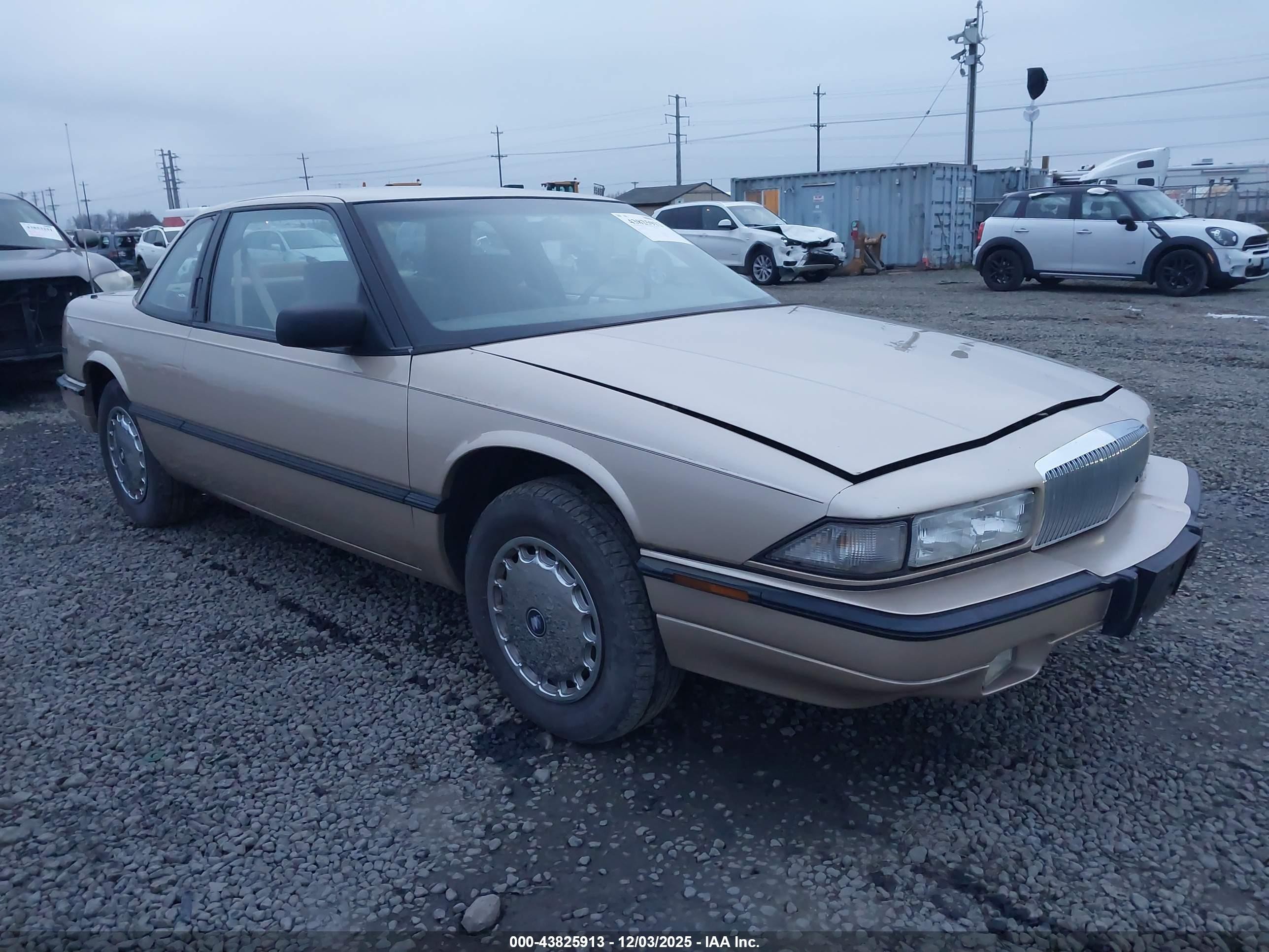 1994 Buick Regal Custom Champagne vin: 2G4WB15L5R1436742
