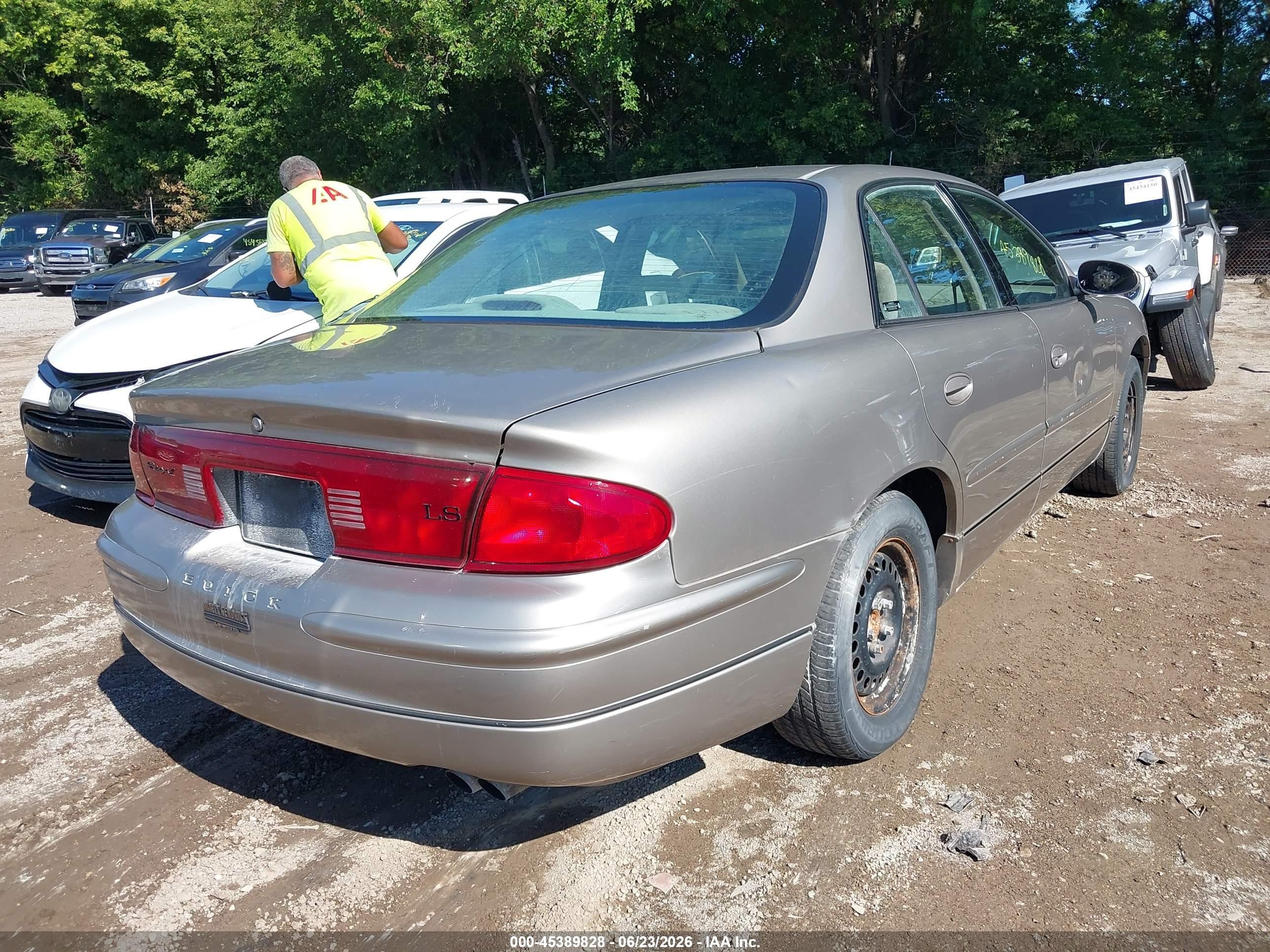2002 Buick Regal Ls Pewter vin: 2G4WB52K121120148