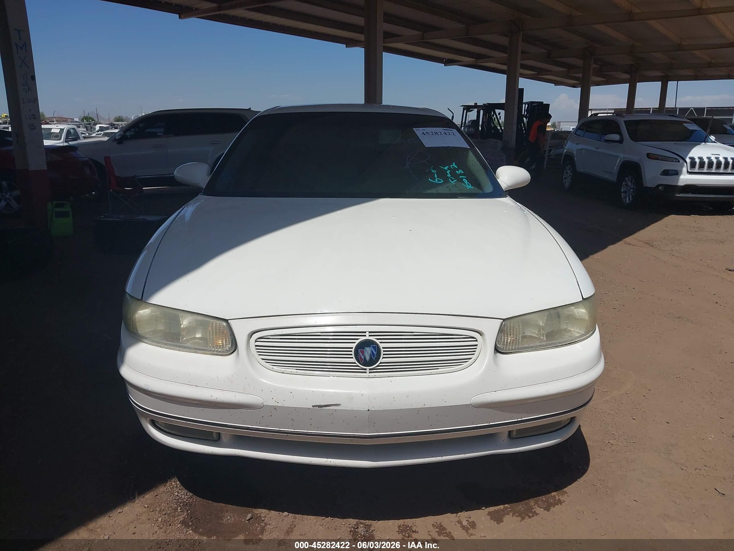 2003 Buick Regal Ls White vin: 2G4WB52K131160182