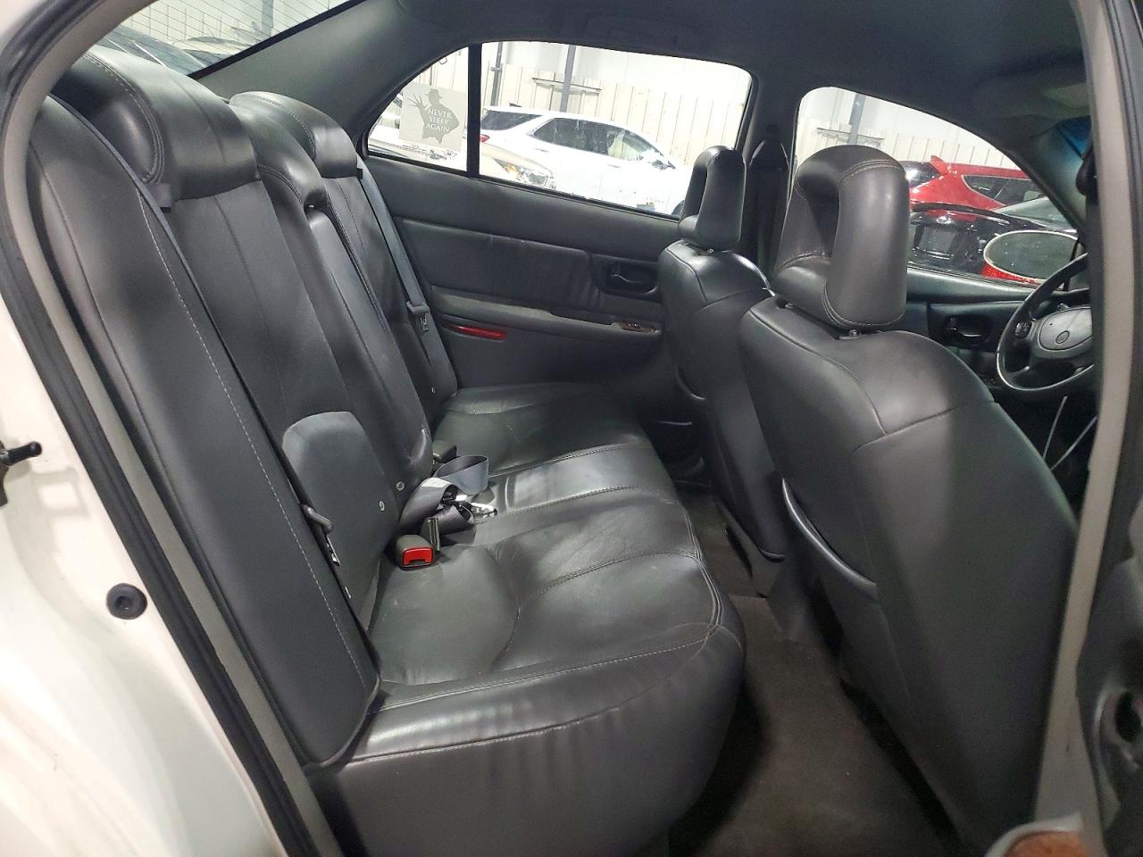 2004 Buick Regal Ls Белый vin: 2G4WB52K141159017