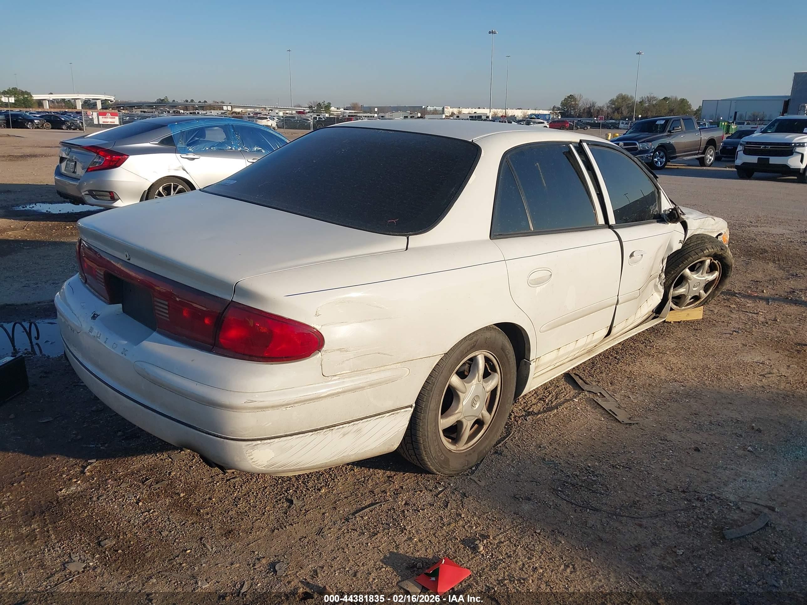2004 Buick Regal Ls White vin: 2G4WB52K141325097