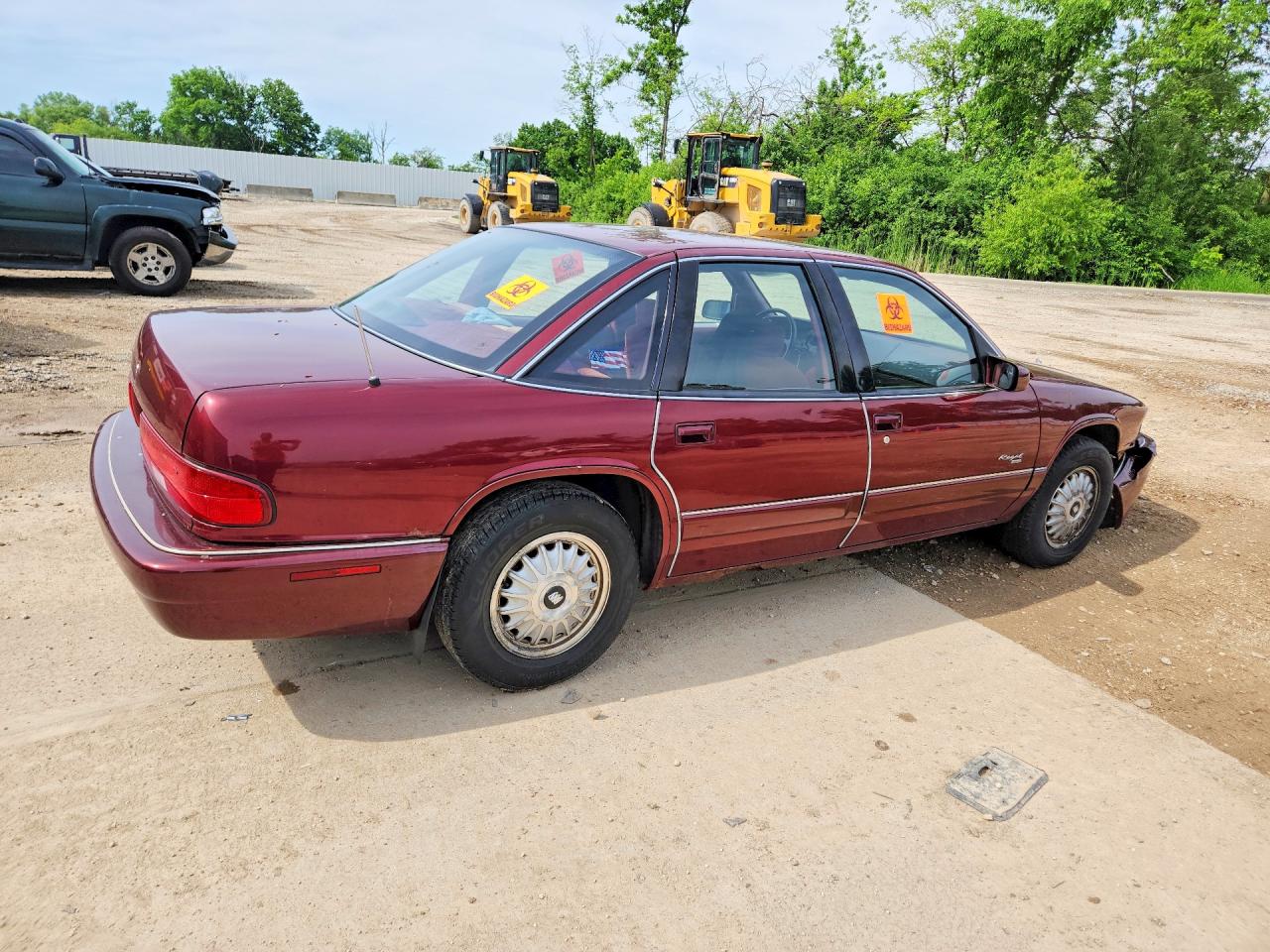 1996 Buick Regal Custom Burgundy vin: 2G4WB52K1T1411797