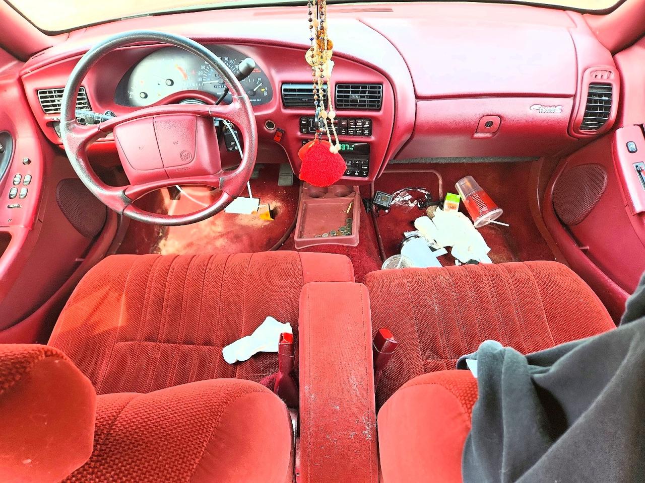 1996 Buick Regal Custom Burgundy vin: 2G4WB52K1T1411797