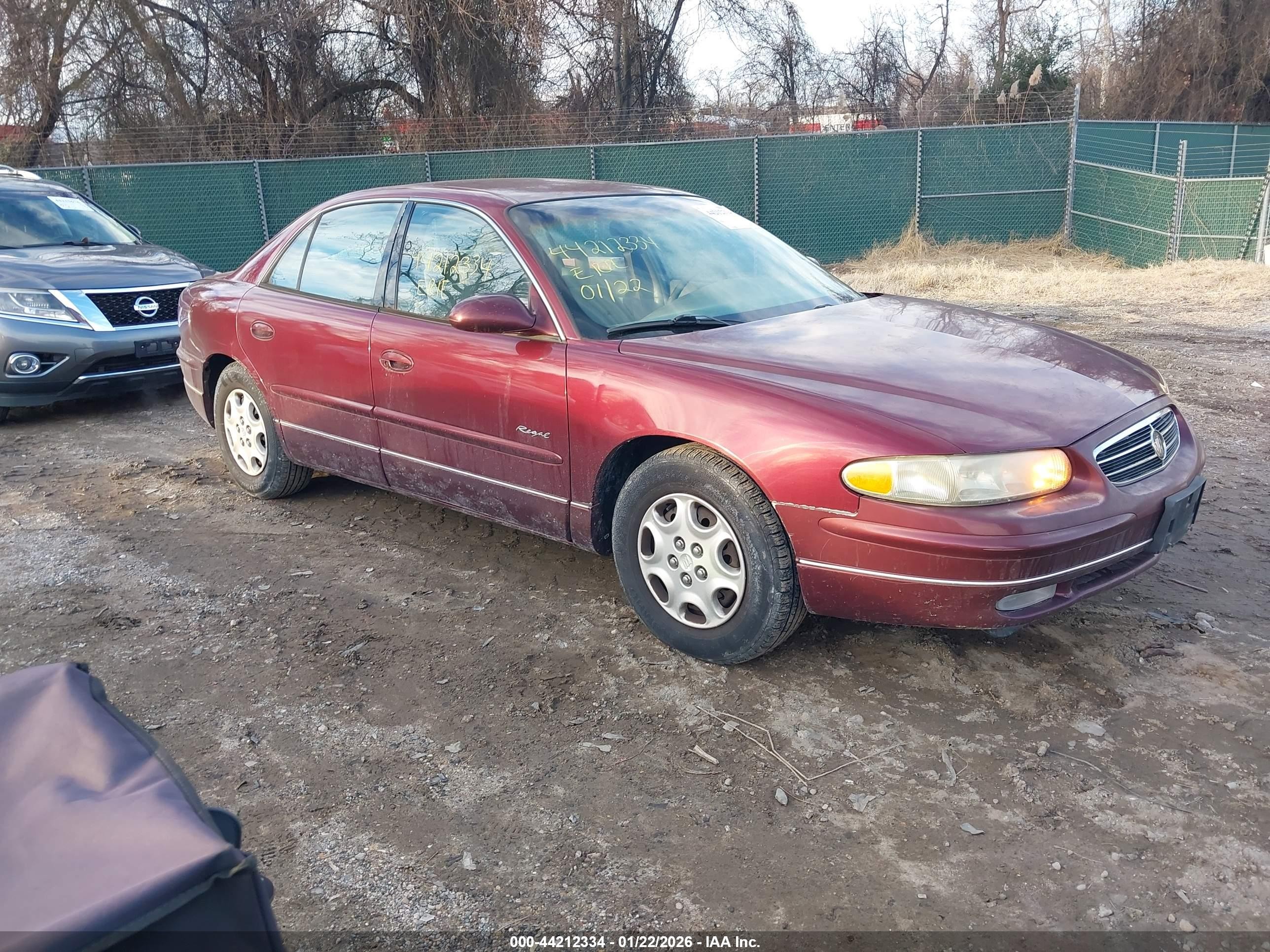 2G4WB52K1Y1200915