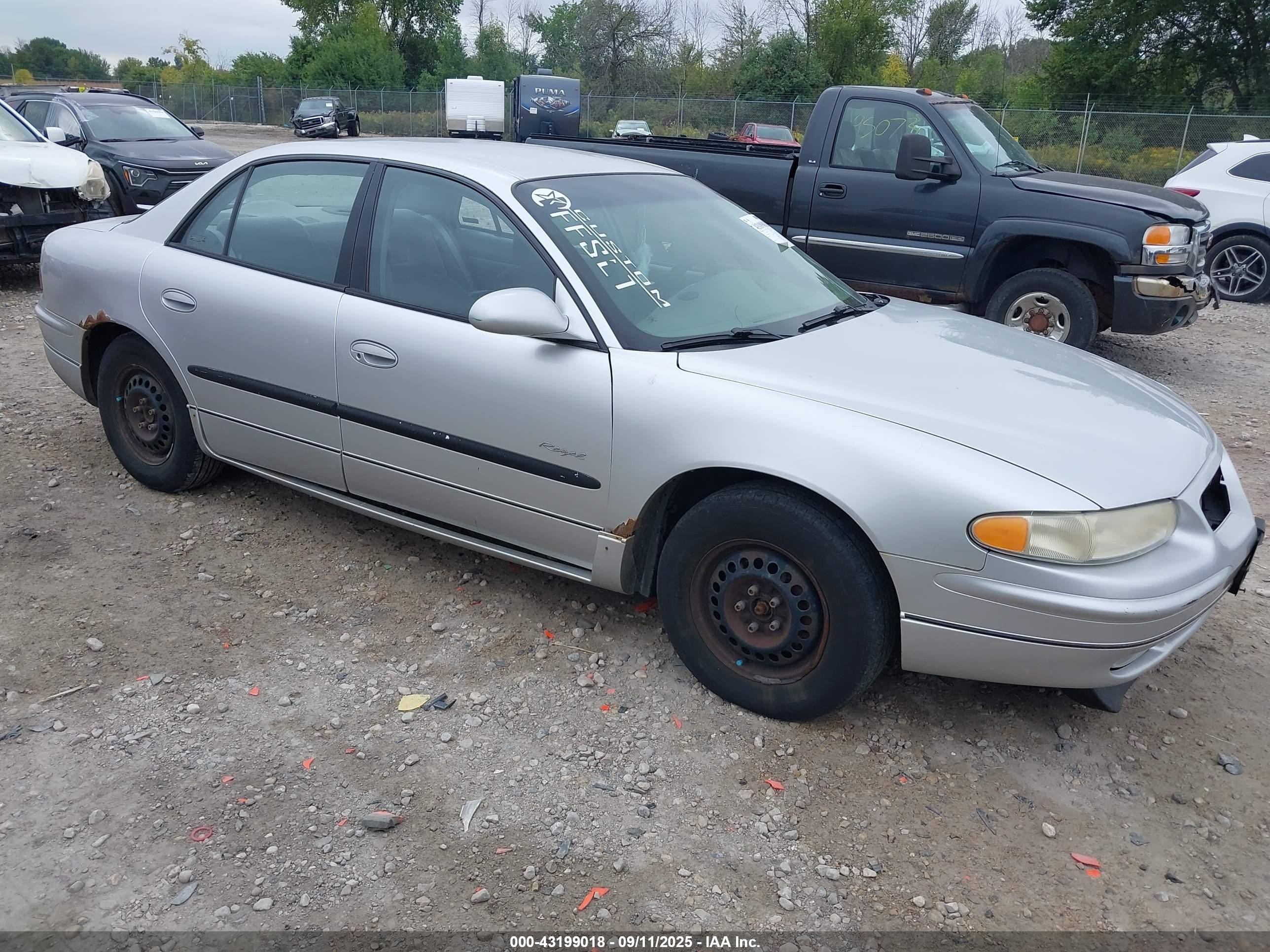 2G4WB52K211334855