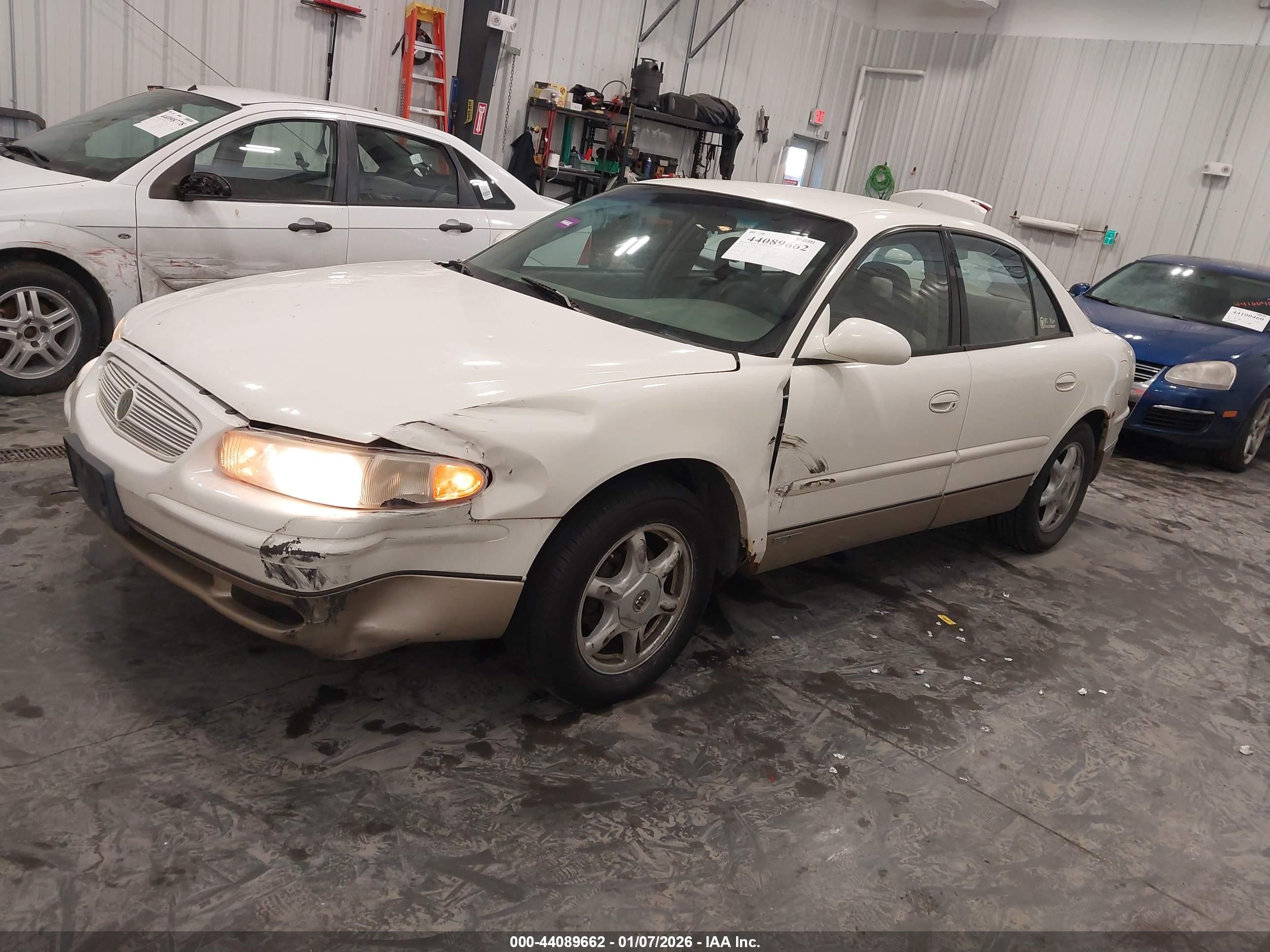 2004 Buick Regal Ls White vin: 2G4WB52K241242259