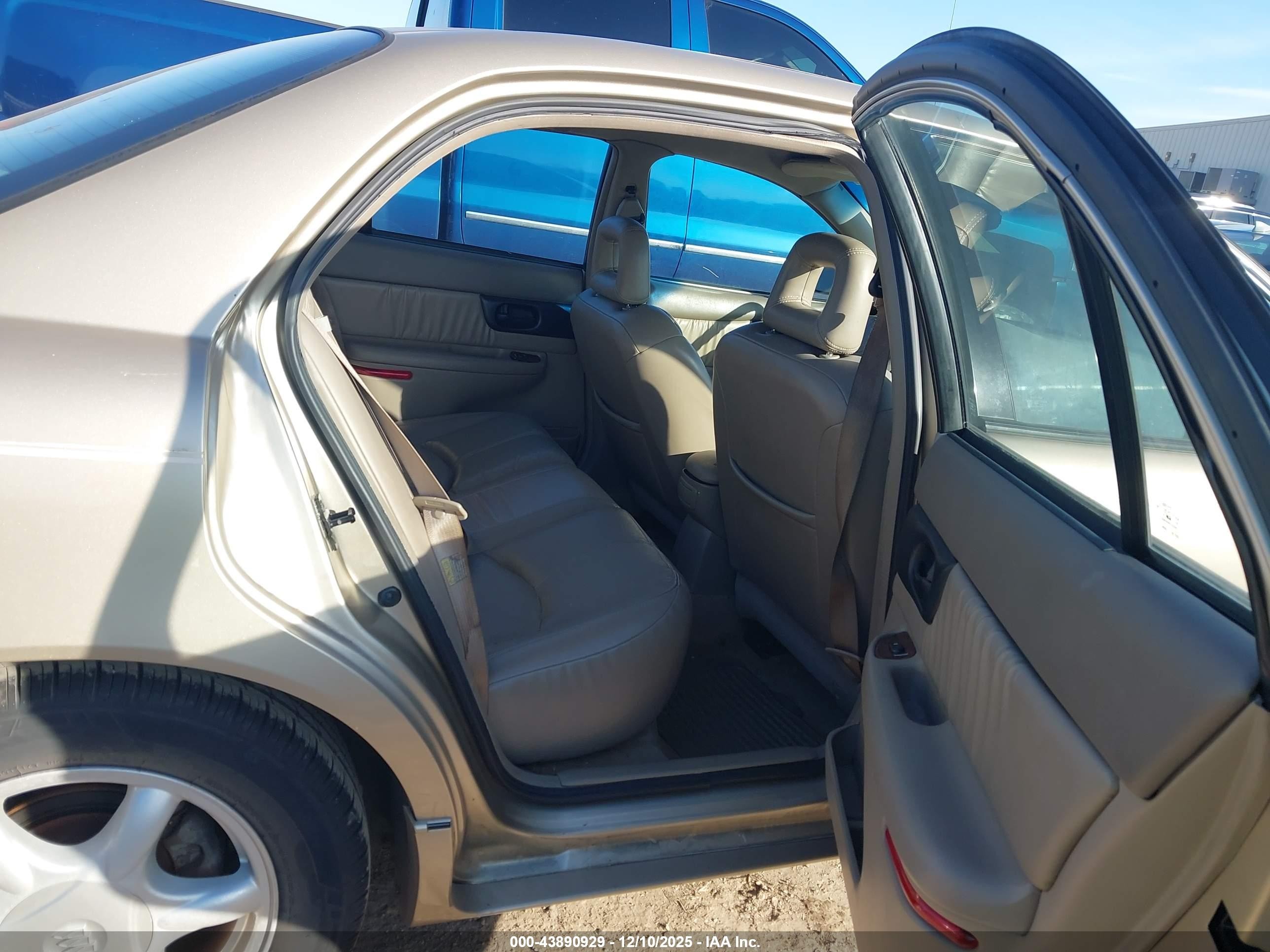 2004 Buick Regal Ls Золотой vin: 2G4WB52K441179326
