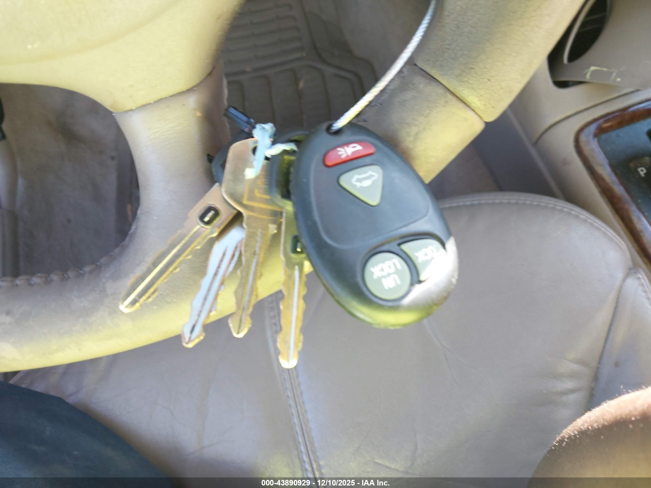 2004 Buick Regal Ls Золотой vin: 2G4WB52K441179326