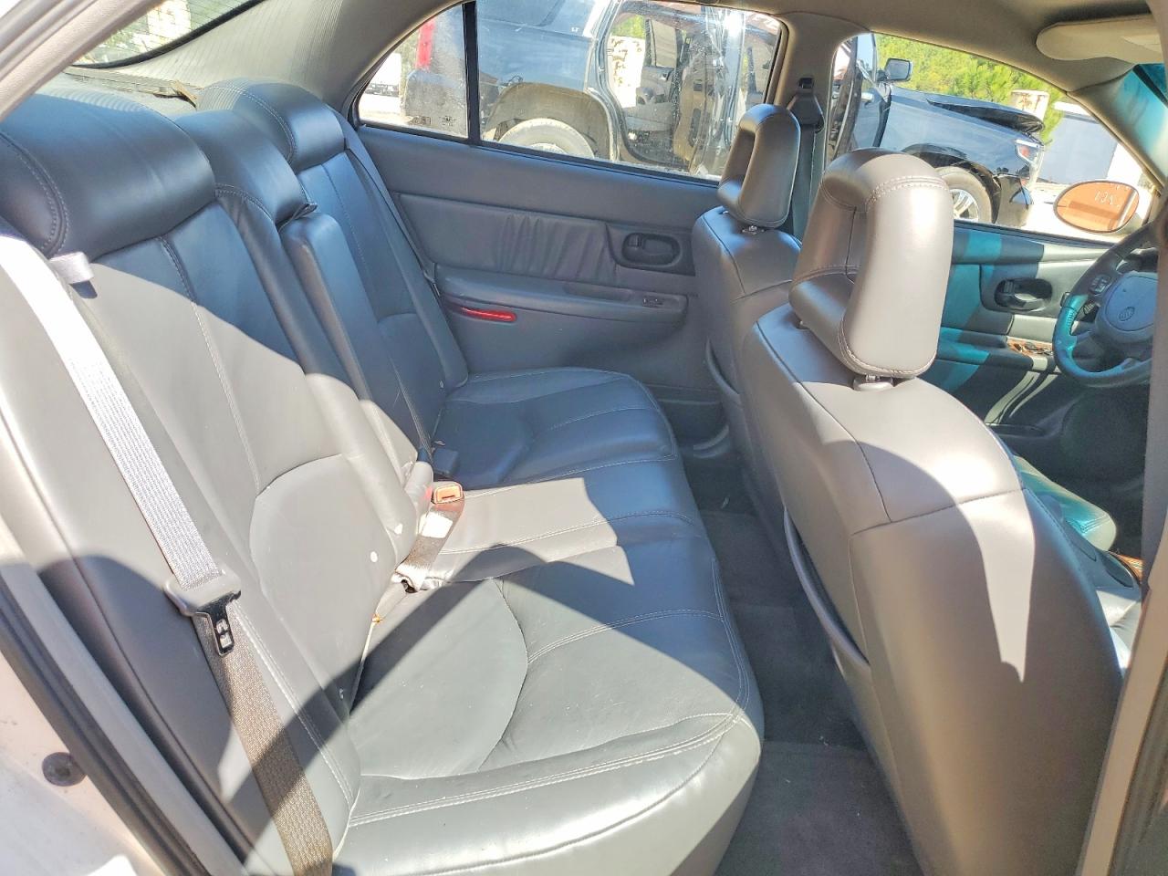 2004 Buick Regal Ls Белый vin: 2G4WB52K441357297