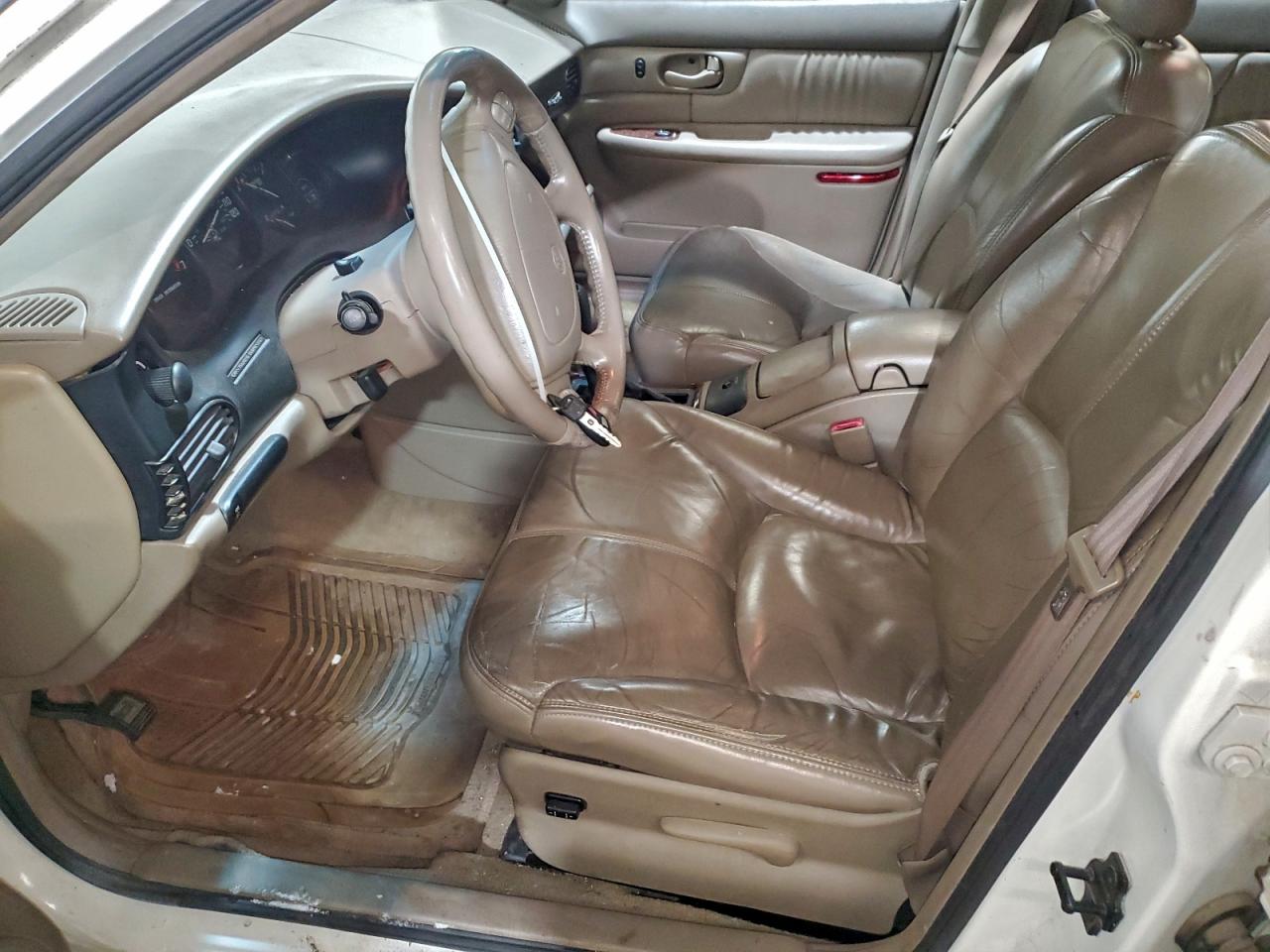 1998 Buick Regal Ls White vin: 2G4WB52K4W1571421
