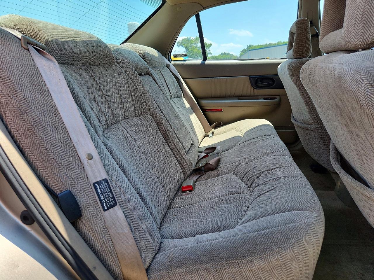 2000 Buick Regal Ls Tan vin: 2G4WB52K4Y1131668