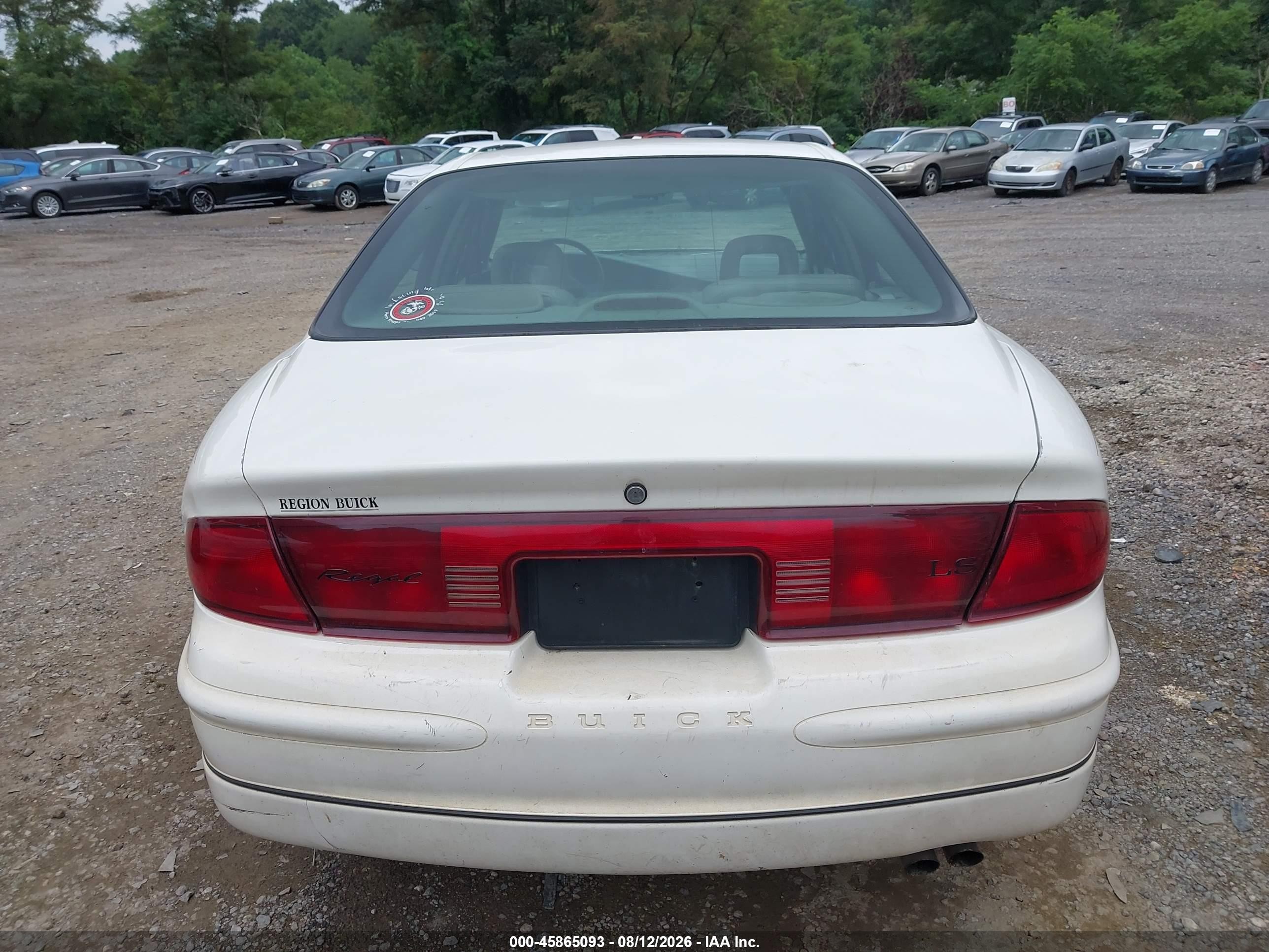 2004 Buick Regal Ls White vin: 2G4WB52K541352870