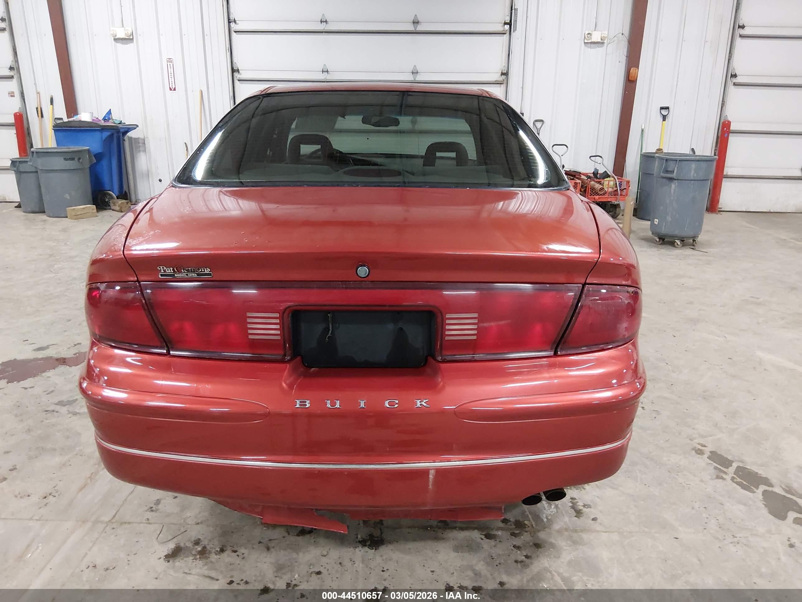 1998 Buick Regal Ls Red vin: 2G4WB52K5W1404002