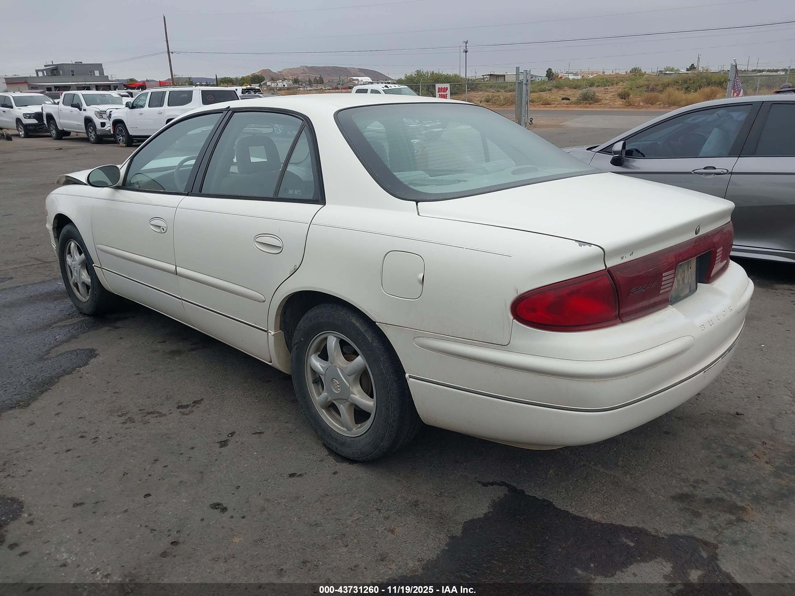 2004 Buick Regal Ls White vin: 2G4WB52K641180445