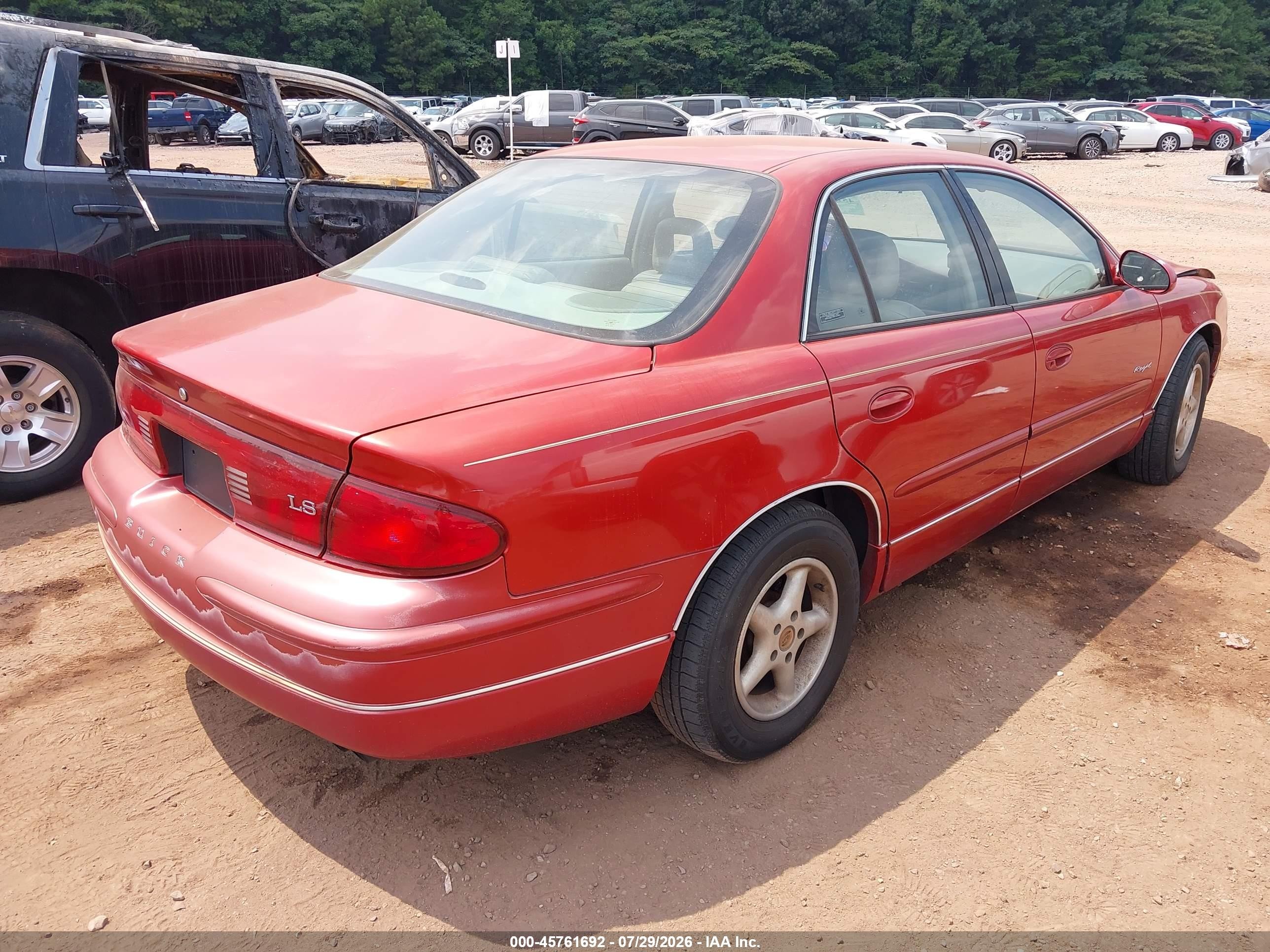 1998 Buick Regal Ls Red vin: 2G4WB52K6W1585353