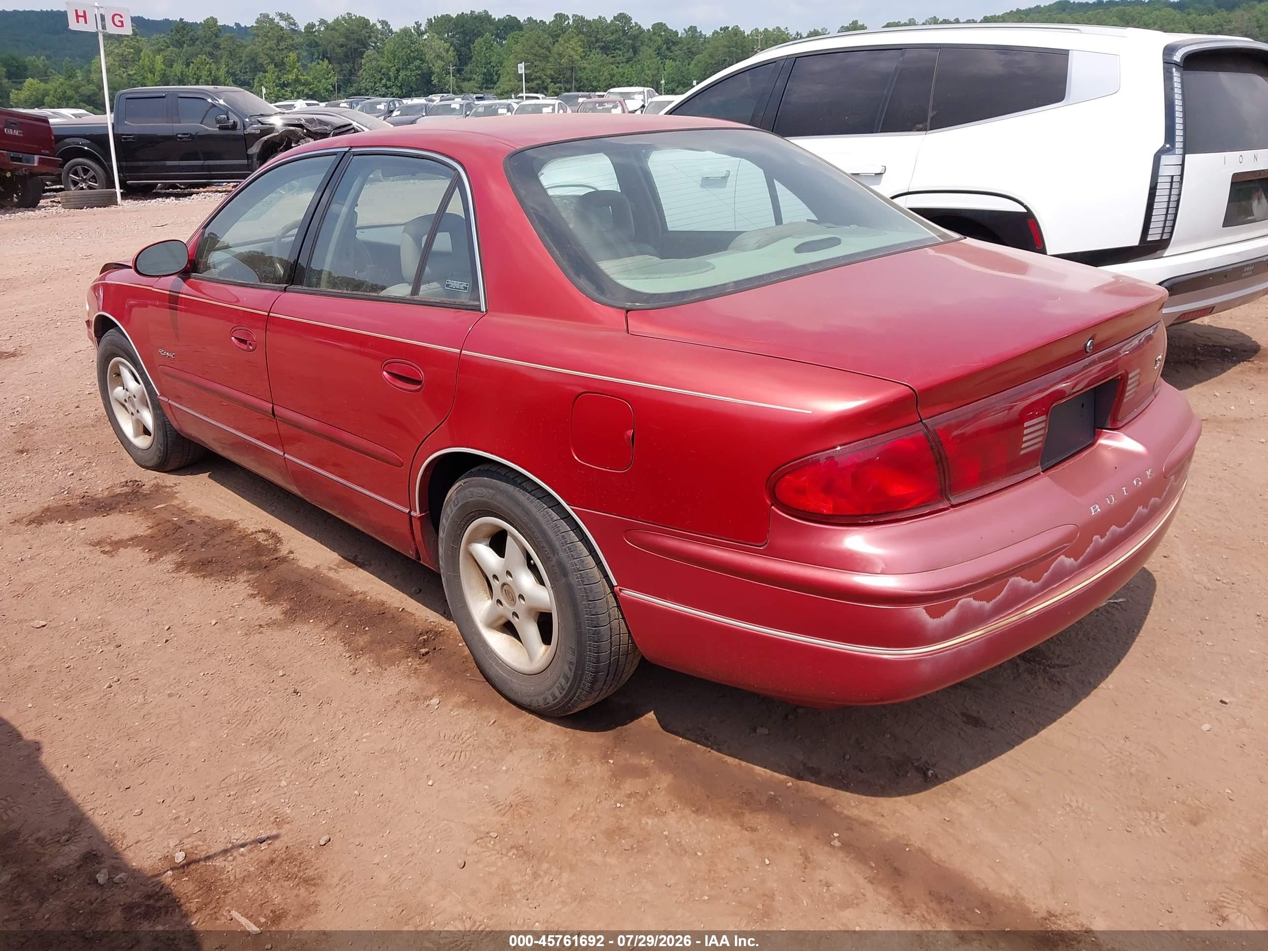 1998 Buick Regal Ls Red vin: 2G4WB52K6W1585353