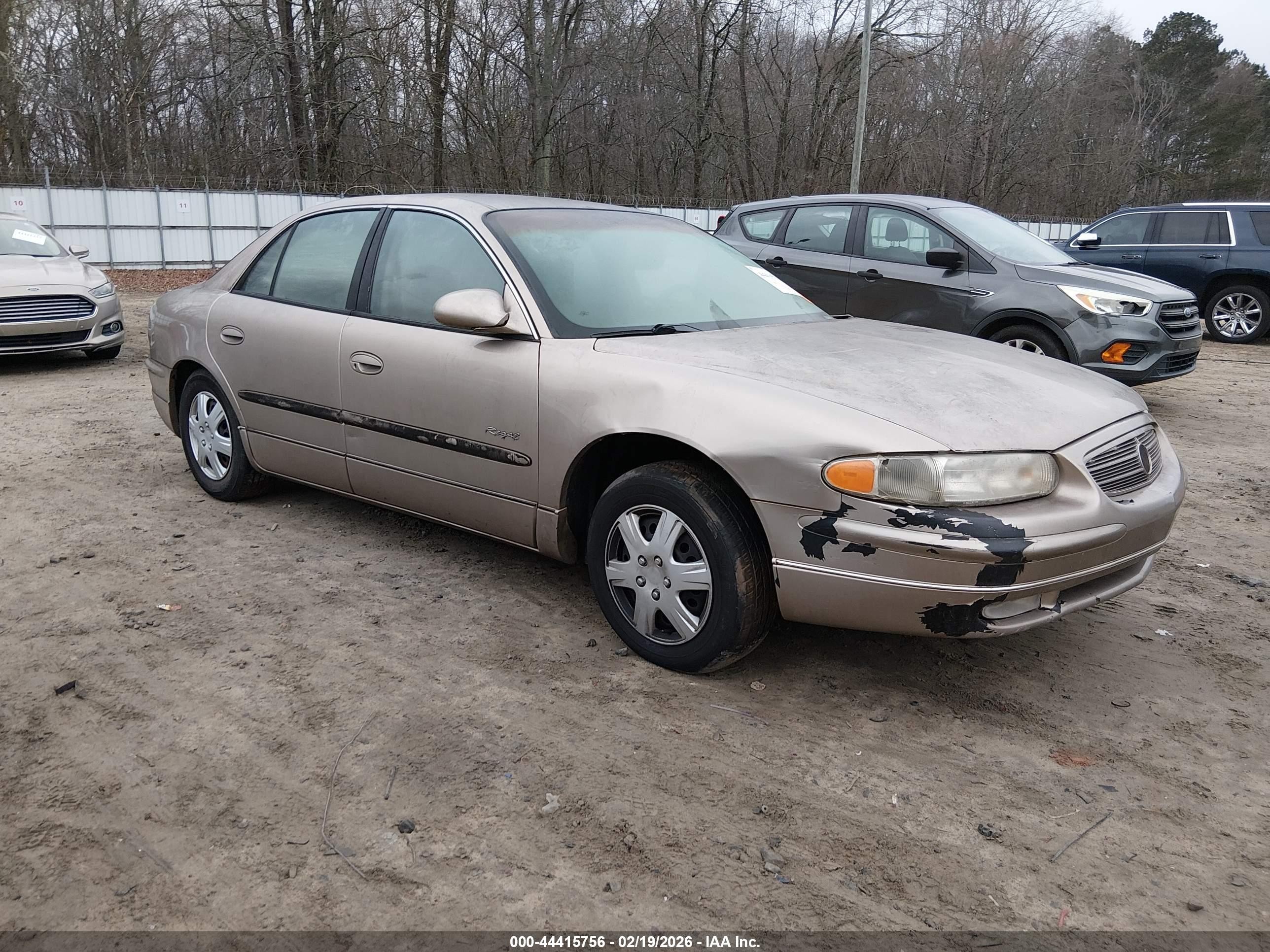 2G4WB52K711107757