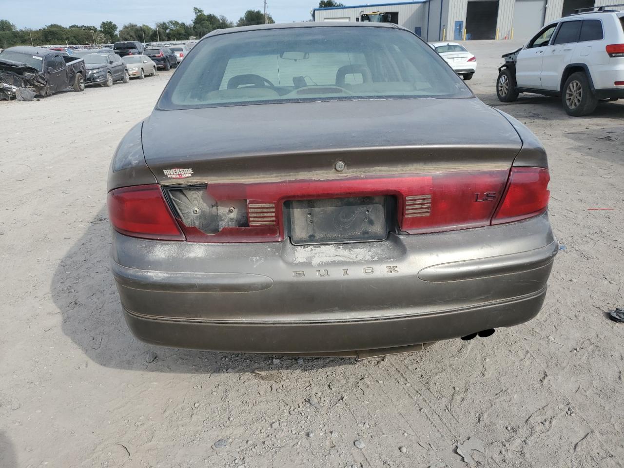 2004 Buick Regal Ls Бежевый vin: 2G4WB52K741337707