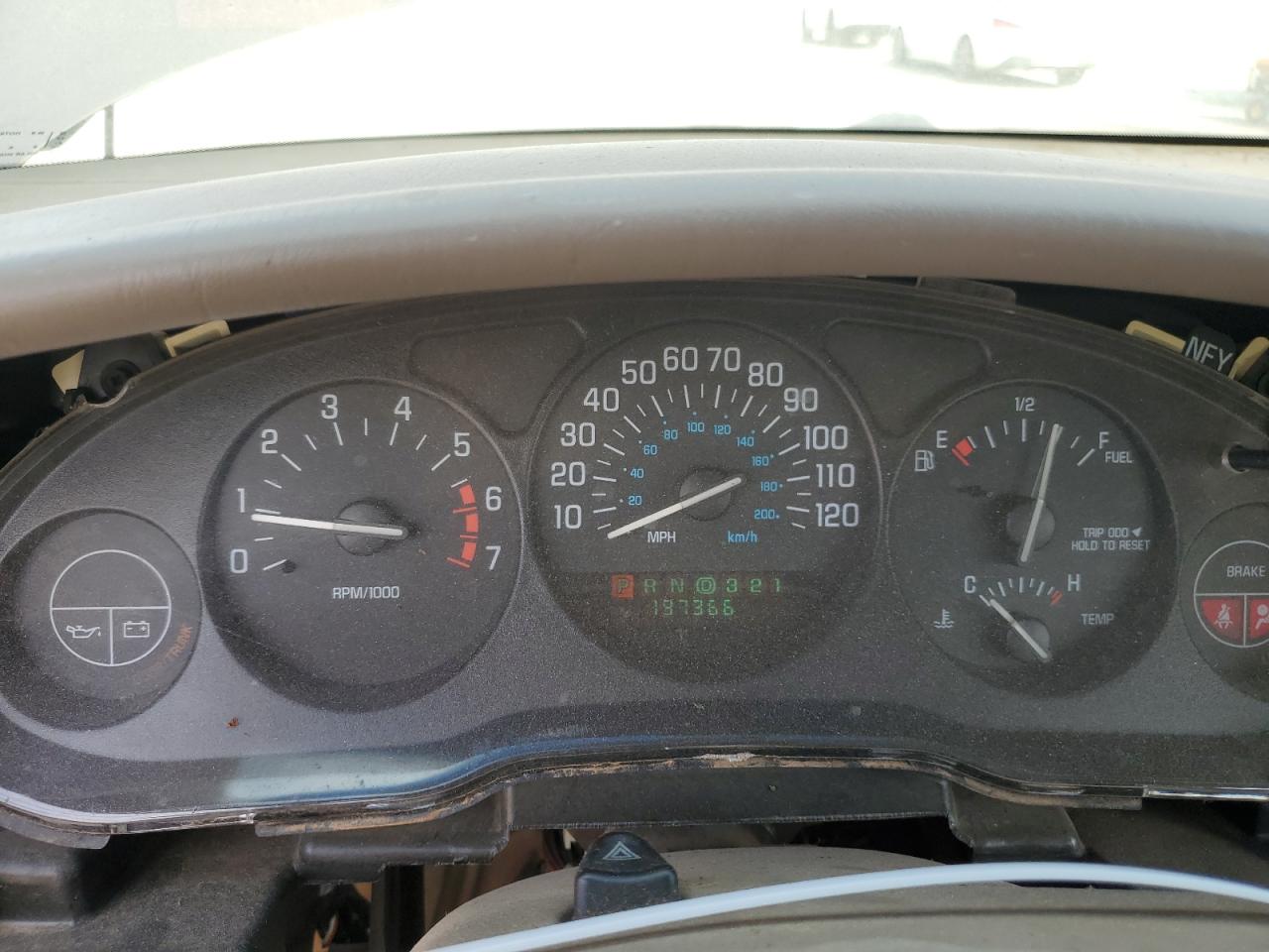 2004 Buick Regal Ls Бежевый vin: 2G4WB52K741337707