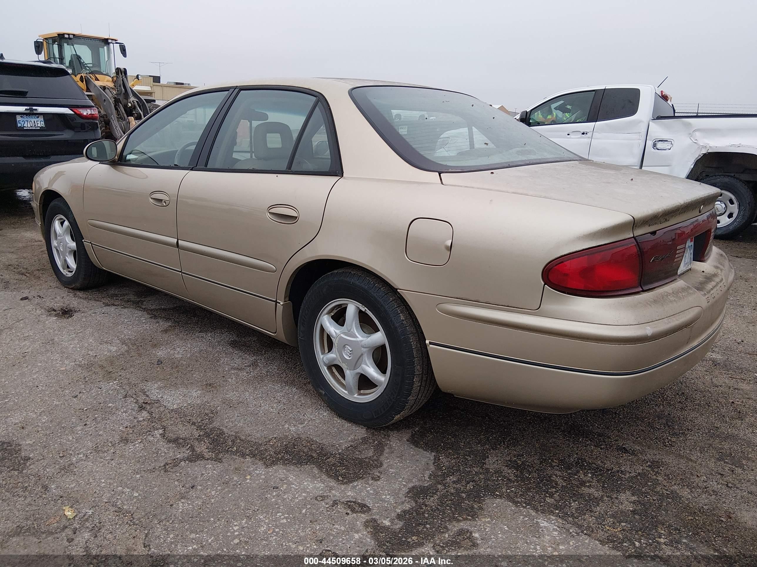 2004 Buick Regal Ls Champagne vin: 2G4WB52K741339375