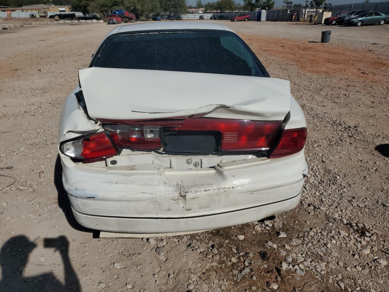 2004 Buick Regal Ls White vin: 2G4WB52K741356449