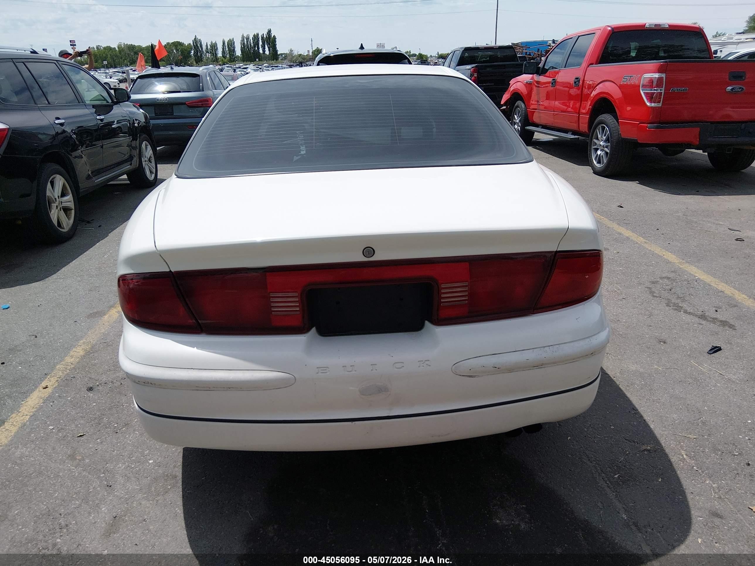 2004 Buick Regal Ls Белый vin: 2G4WB52K741359903