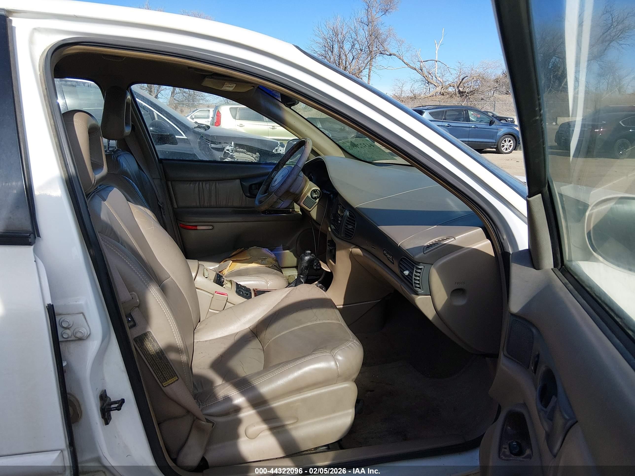 1998 Buick Regal Ls White vin: 2G4WB52K7W1436319