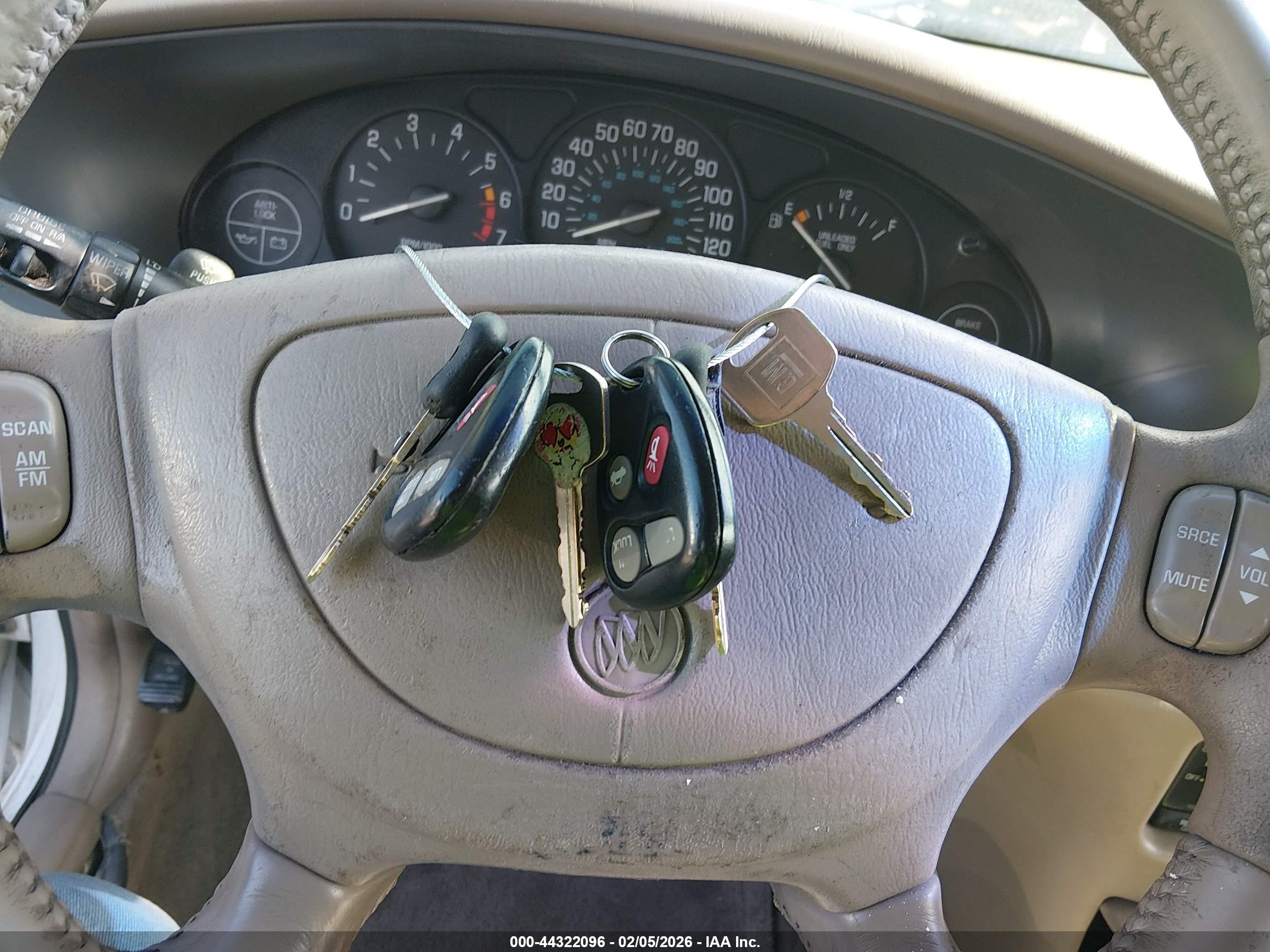 1998 Buick Regal Ls White vin: 2G4WB52K7W1436319