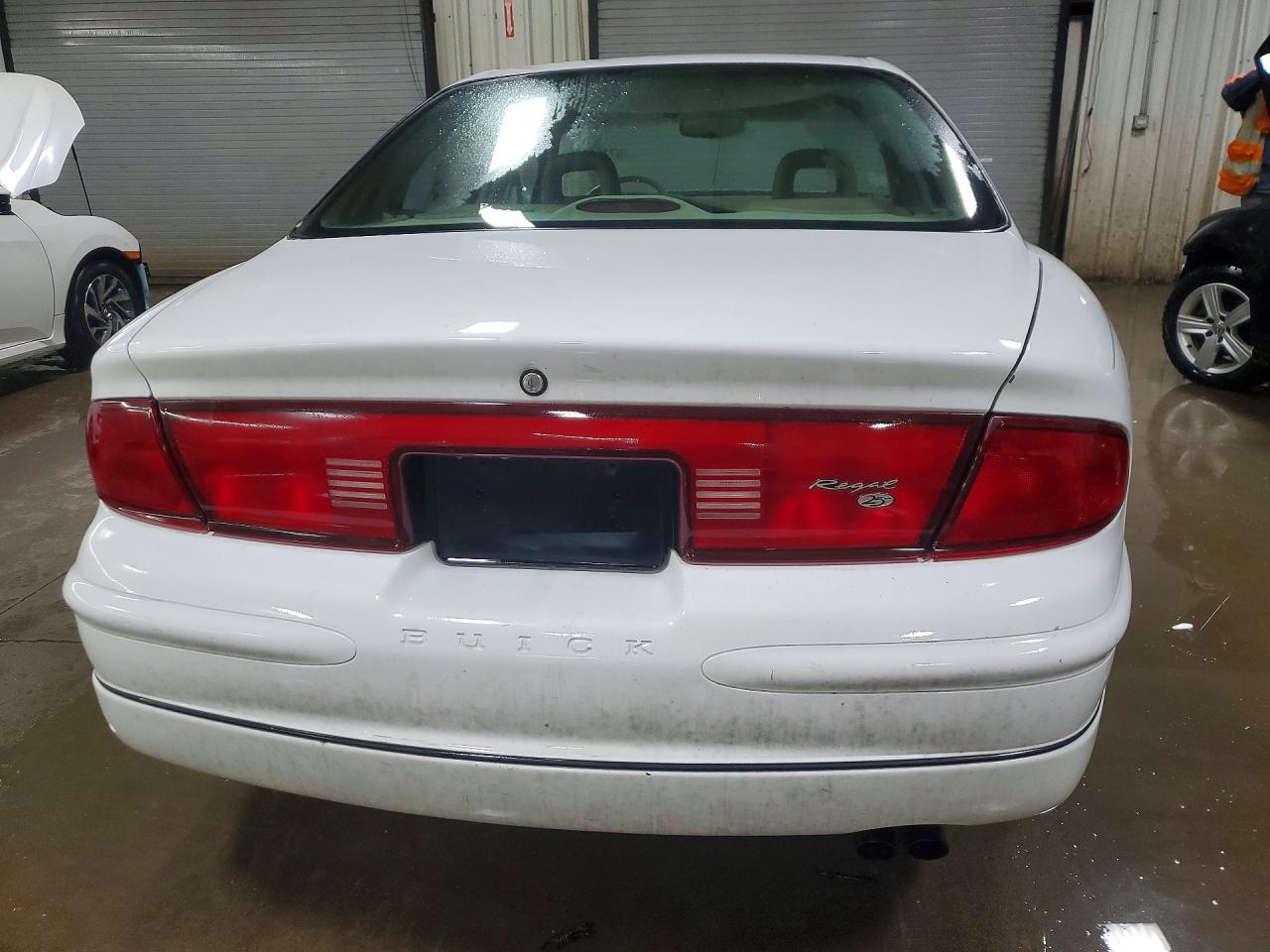 1998 Buick Regal Ls White vin: 2G4WB52K7W1534041