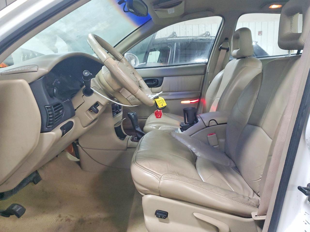 1998 Buick Regal Ls White vin: 2G4WB52K7W1534041